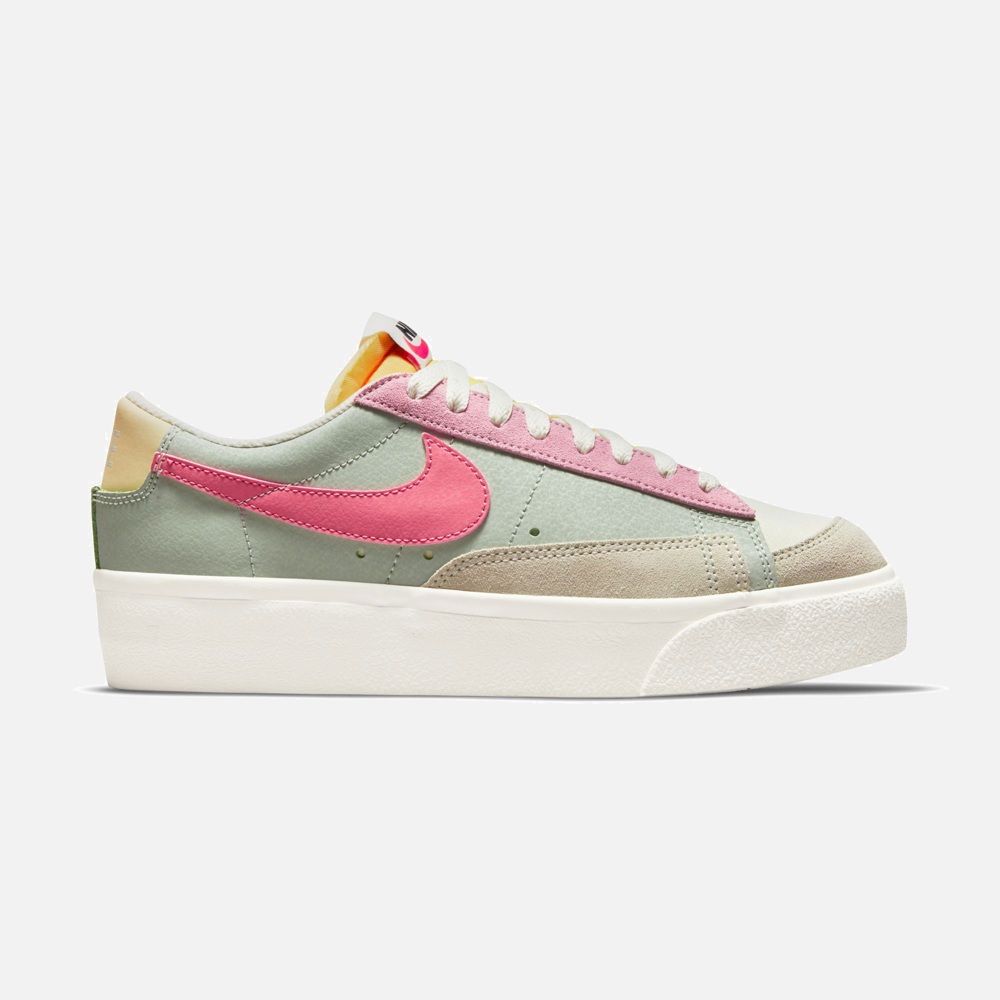 Nike Blazer Low Platform CO Kadın Spor Ayakkabı