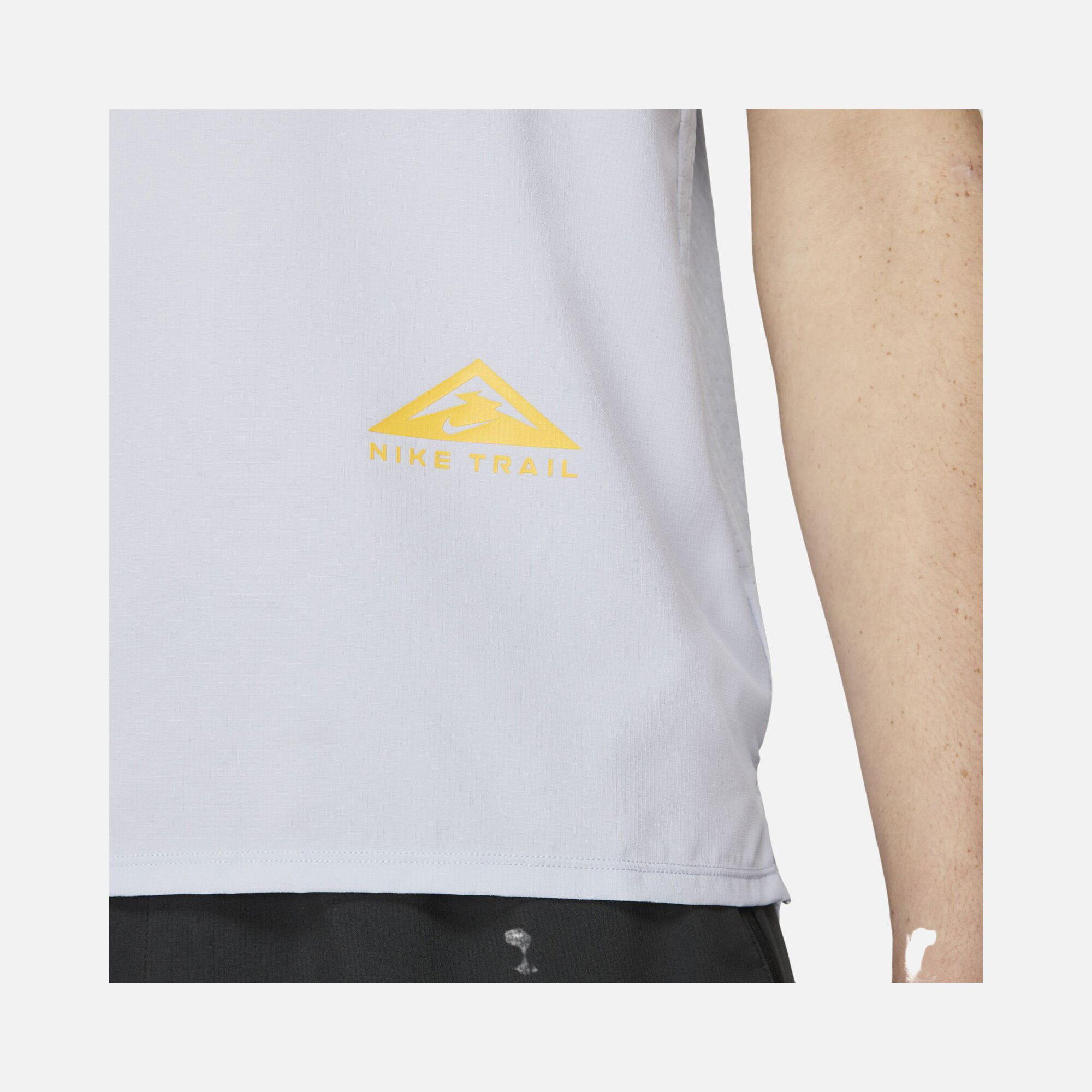 Nike Dri-Fit Trail Rise 365 Short-Sleeve Erkek Tişört