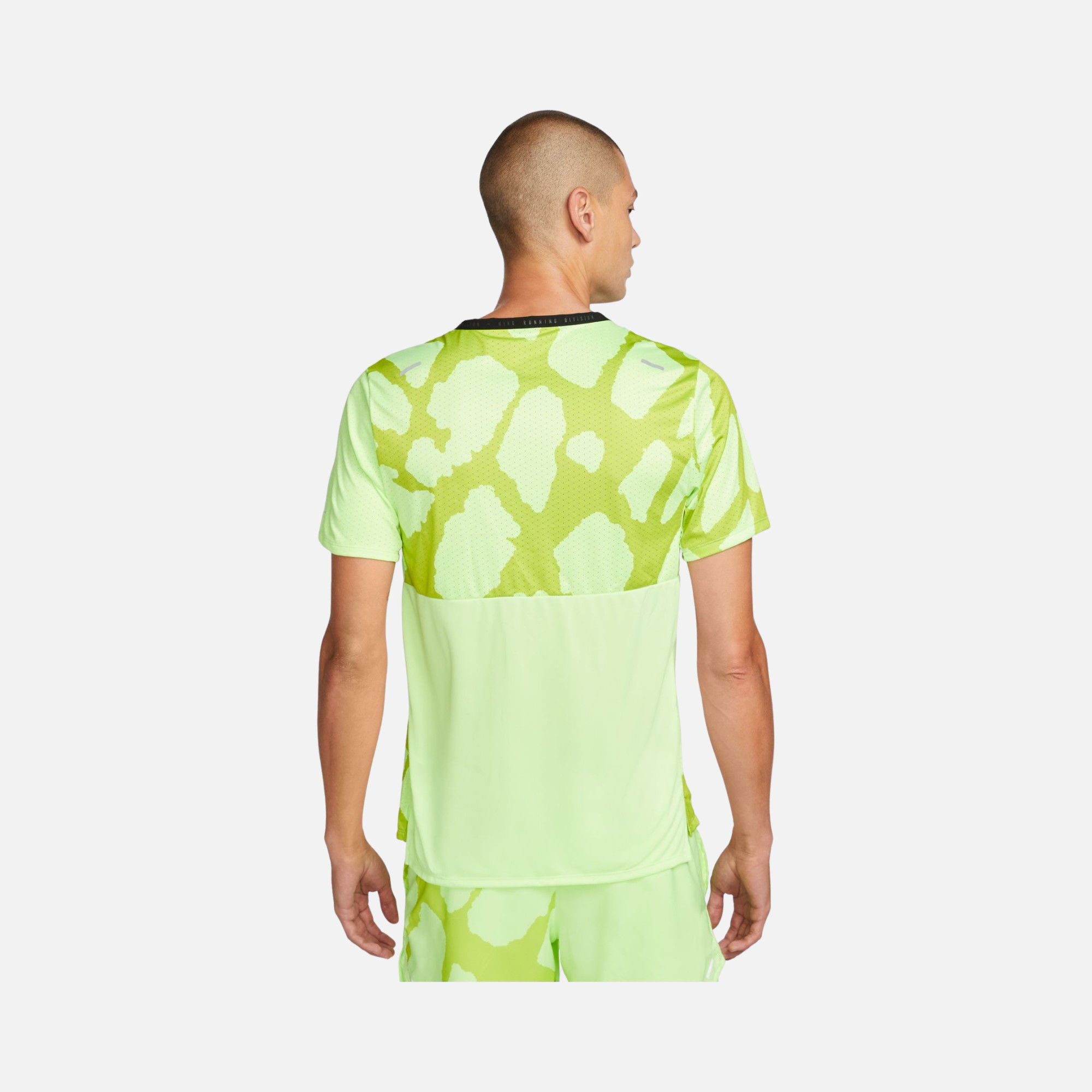 Nike Dri-Fit Run Division Rise 365 Graphic Short-Sleeve Erkek Tişört