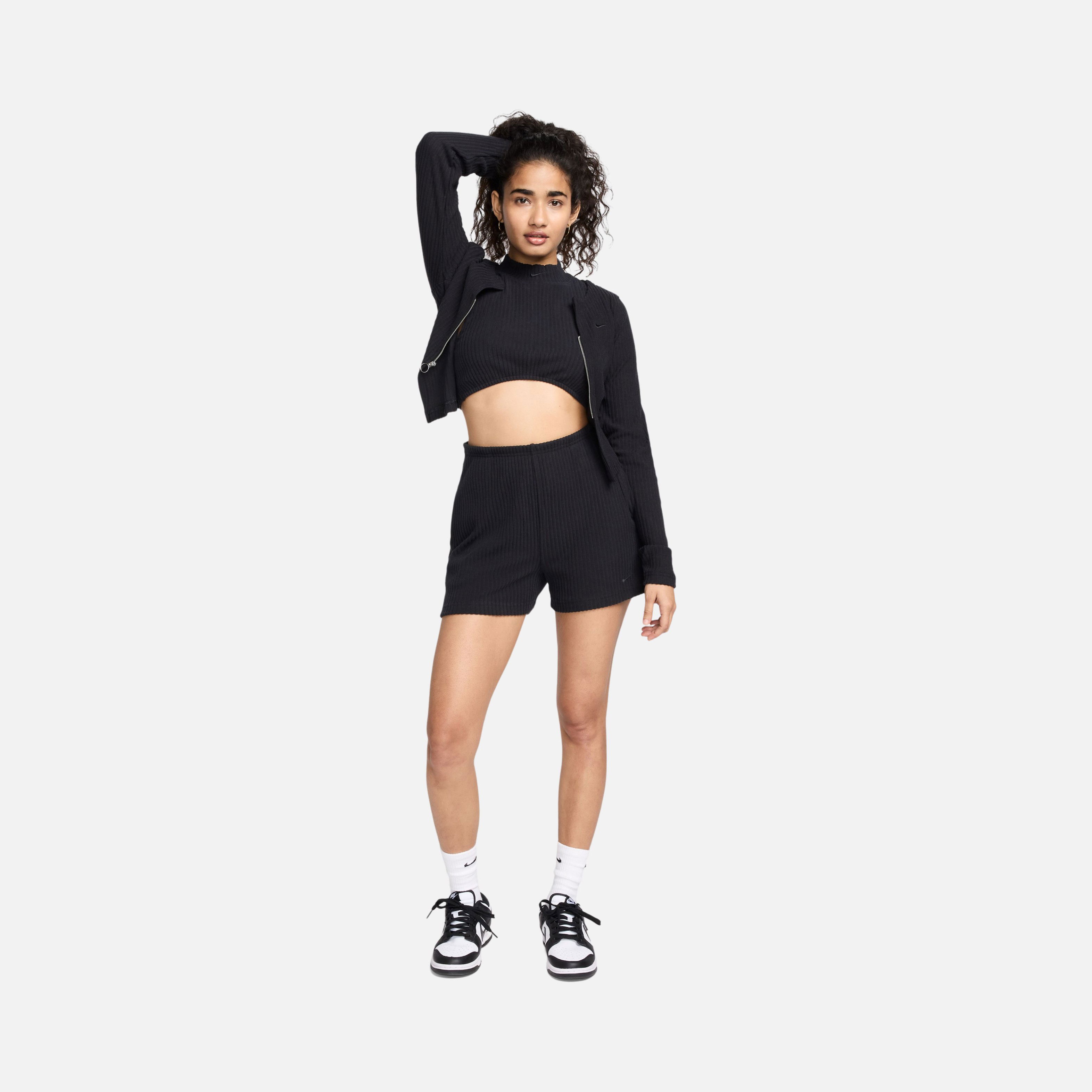 Nike Sportswear Chill Knit High-Waisted Slim 8cm (approx.) Ribbed Kadın Şort