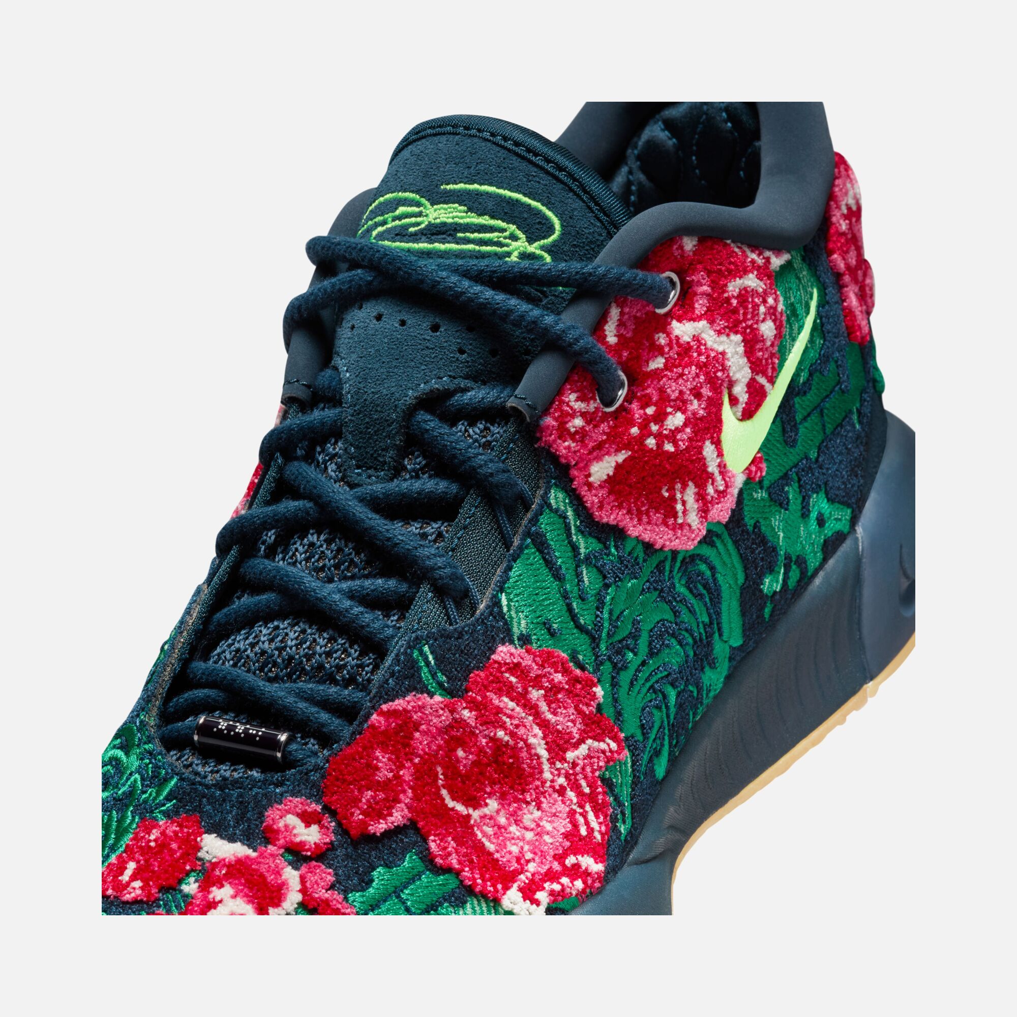 Nike LeBron James XXI Premium ''Florals and Exclusive LeBron Details All-over'' Erkek Basketbol Ayakkabısı