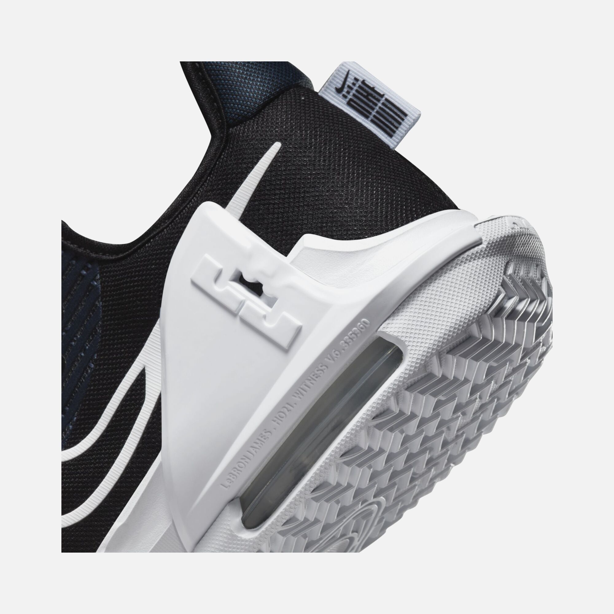 Nike LeBron James Witness VI Erkek Basketbol Ayakkabısı