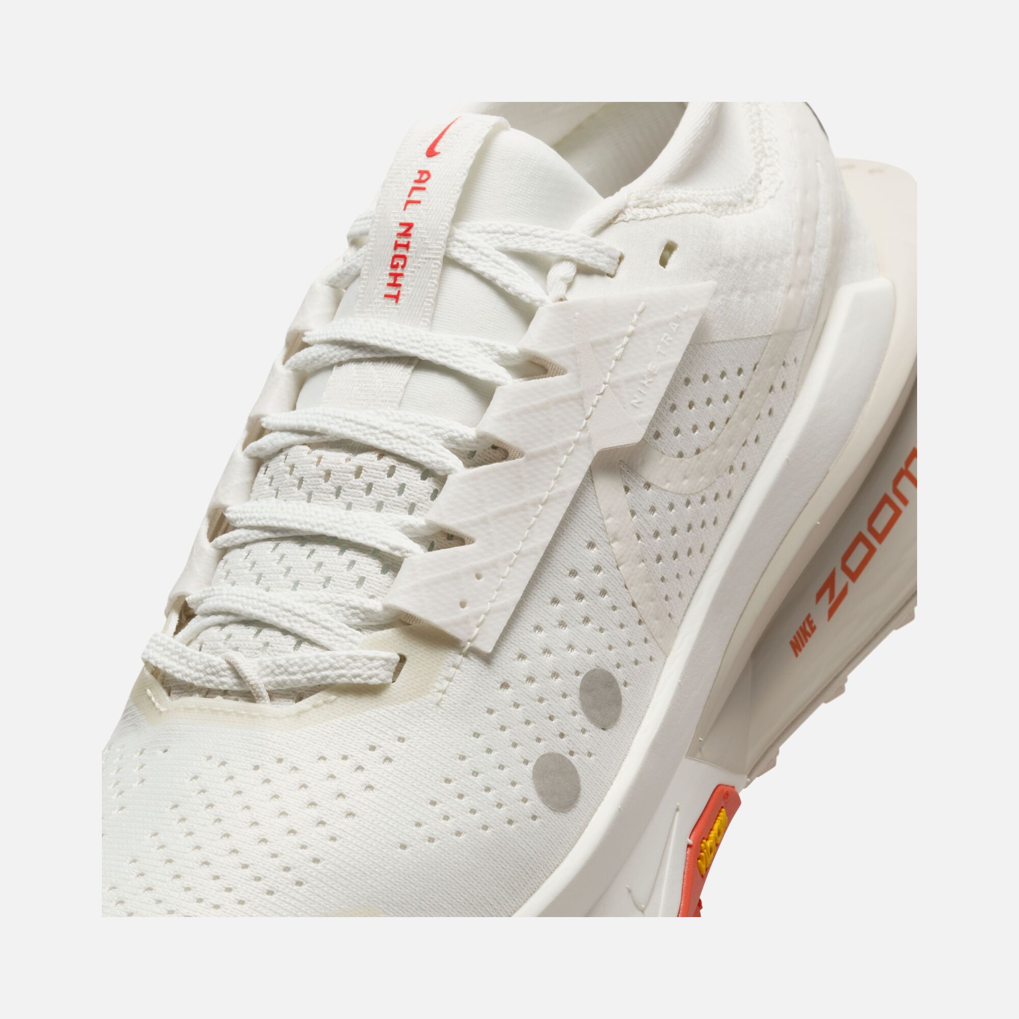 Nike ZoomX Zegama 2 Trail-Running Kadın Spor Ayakkabı