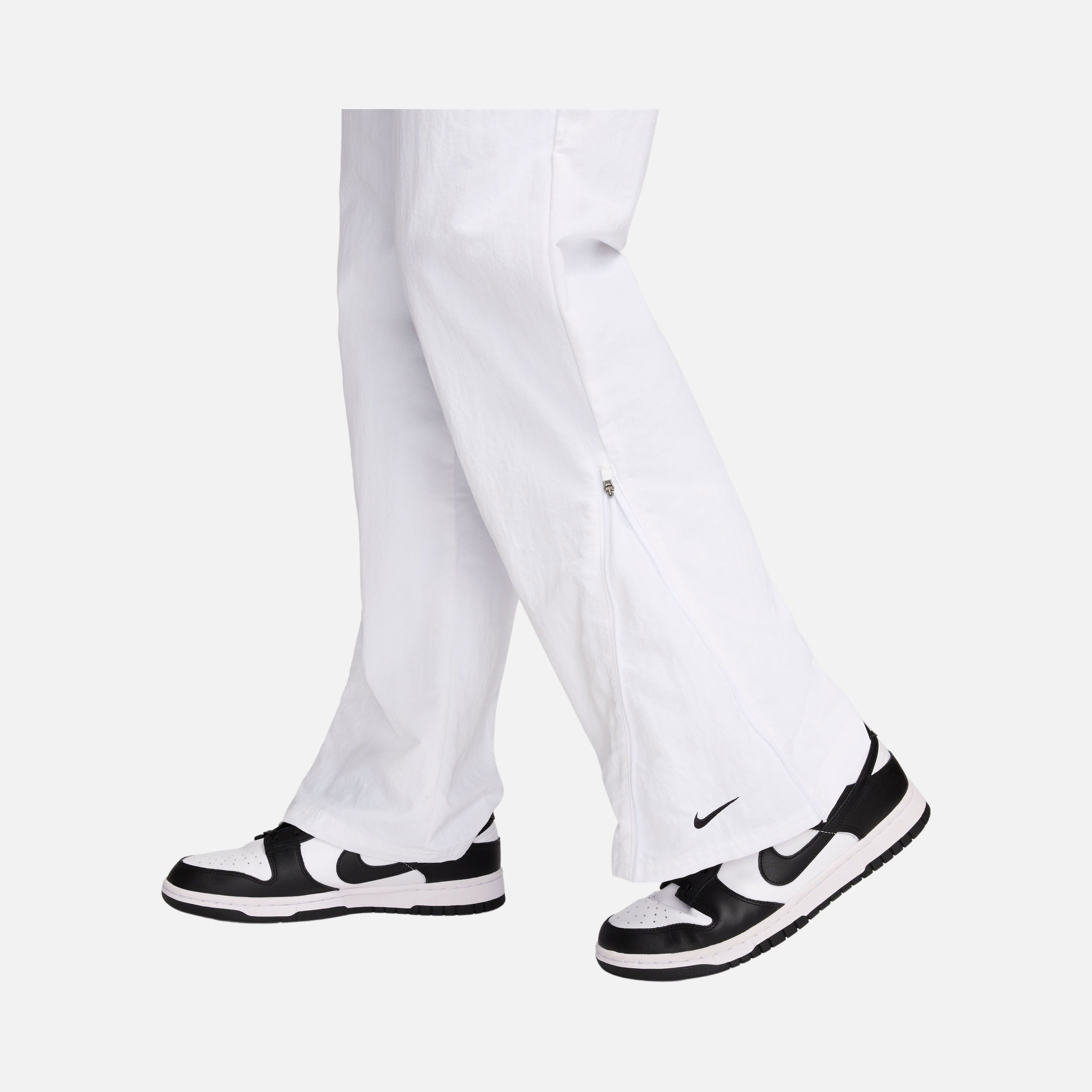 Nike Sportswear Essentials UV High-Waisted Open-Hem Zip Kadın Eşofman Altı
