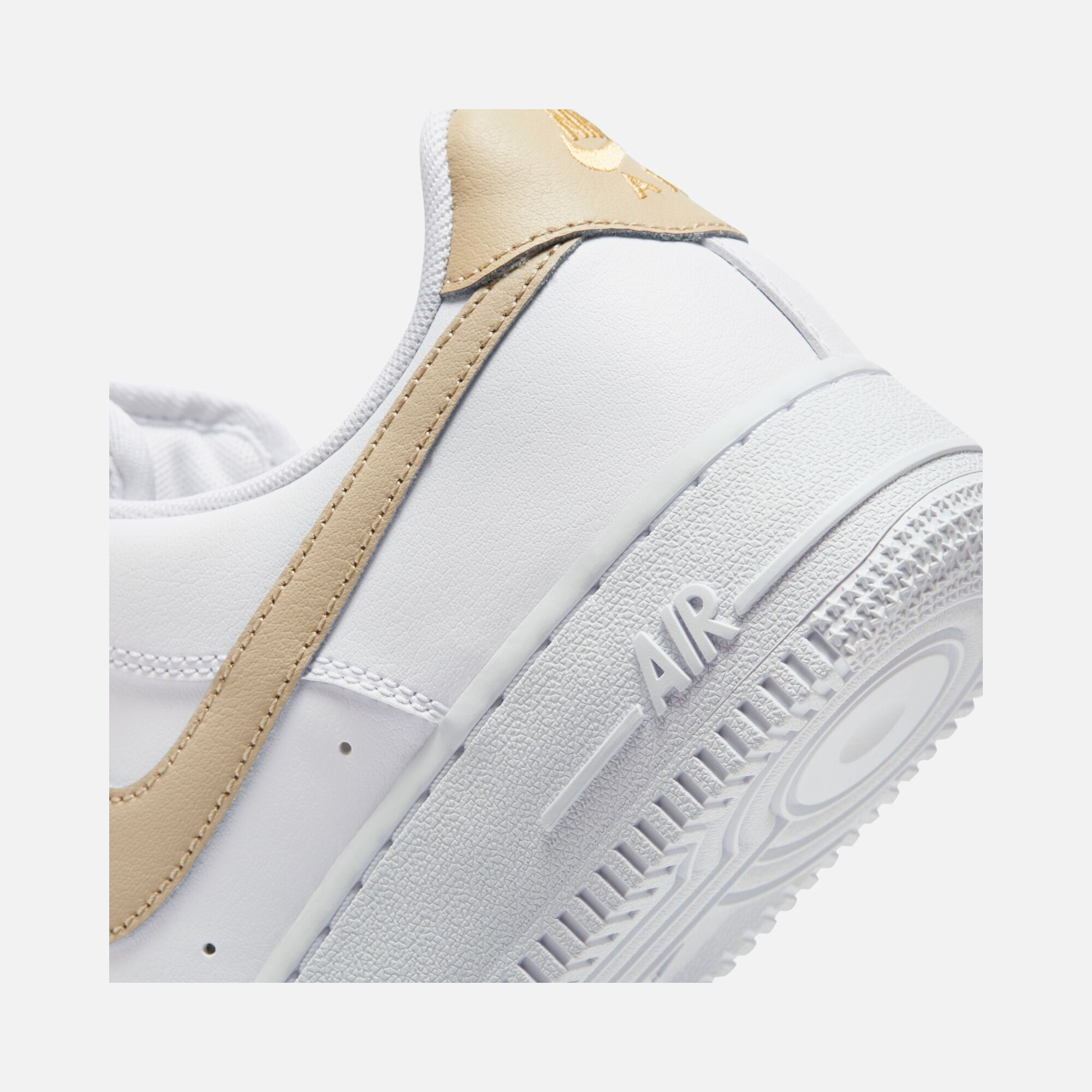 Nike Air Force 1 '07 FW24 Essentials Kadın Spor Ayakkabı