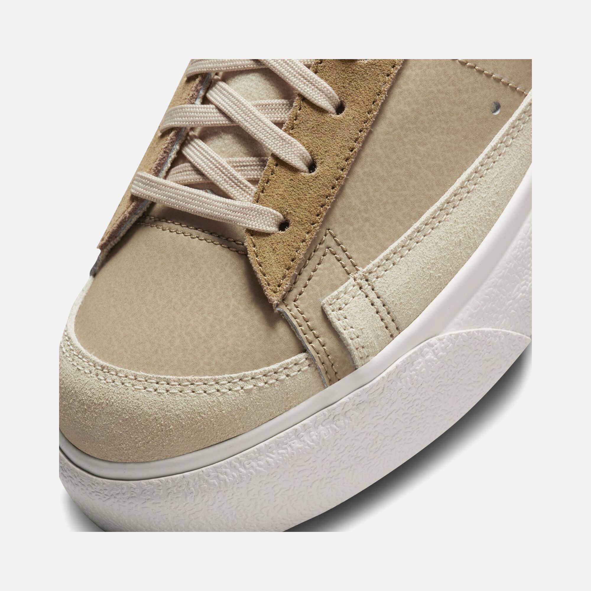 Nike Blazer Low Platform SP Kadın Spor Ayakkabı