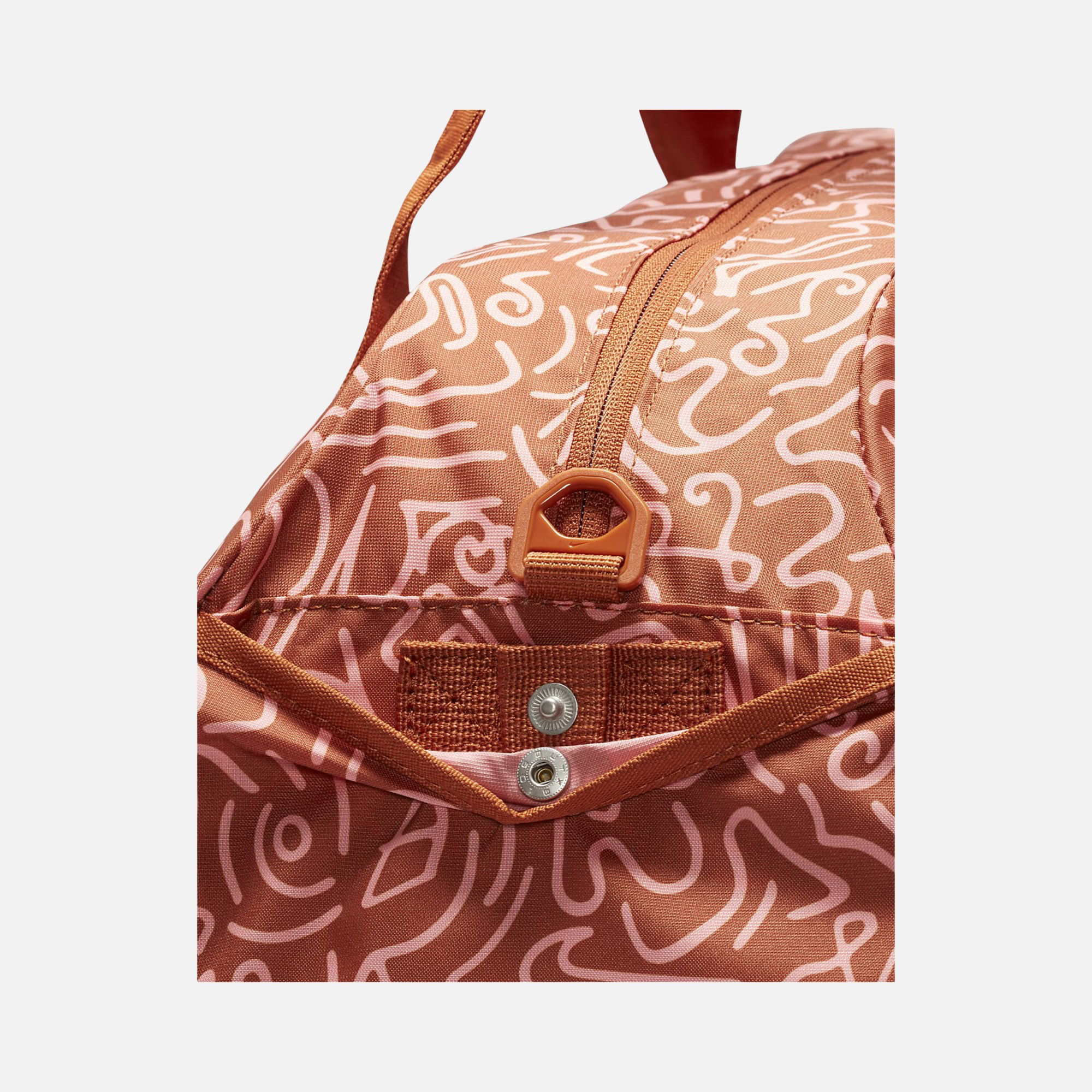 Nike Gym Club Graphic Printed (24 L) Kadın Spor Çanta