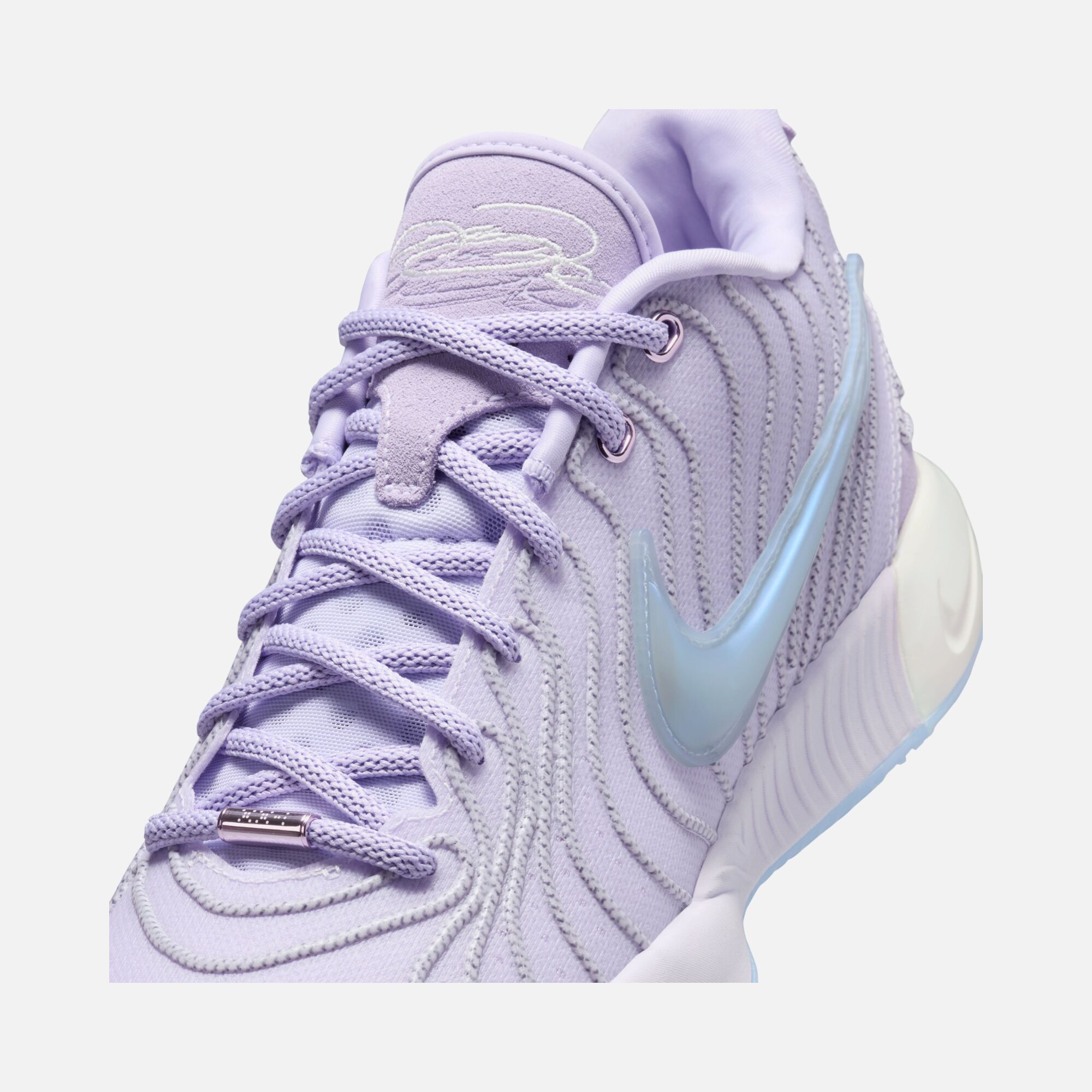 Nike LeBron James XXI ''360 C° Regional Cord System'' Erkek Basketbol Ayakkabısı