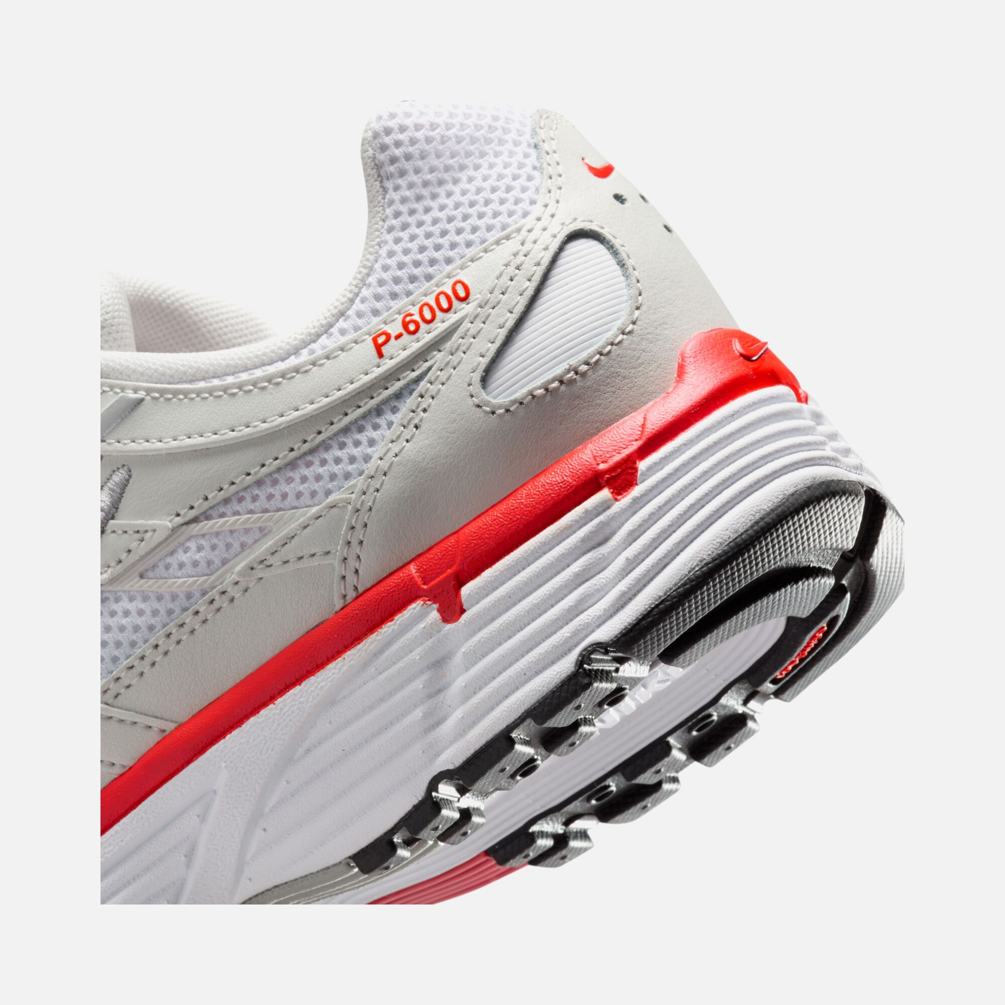 Nike Sportswear P-6000 Kadın Spor Ayakkabı