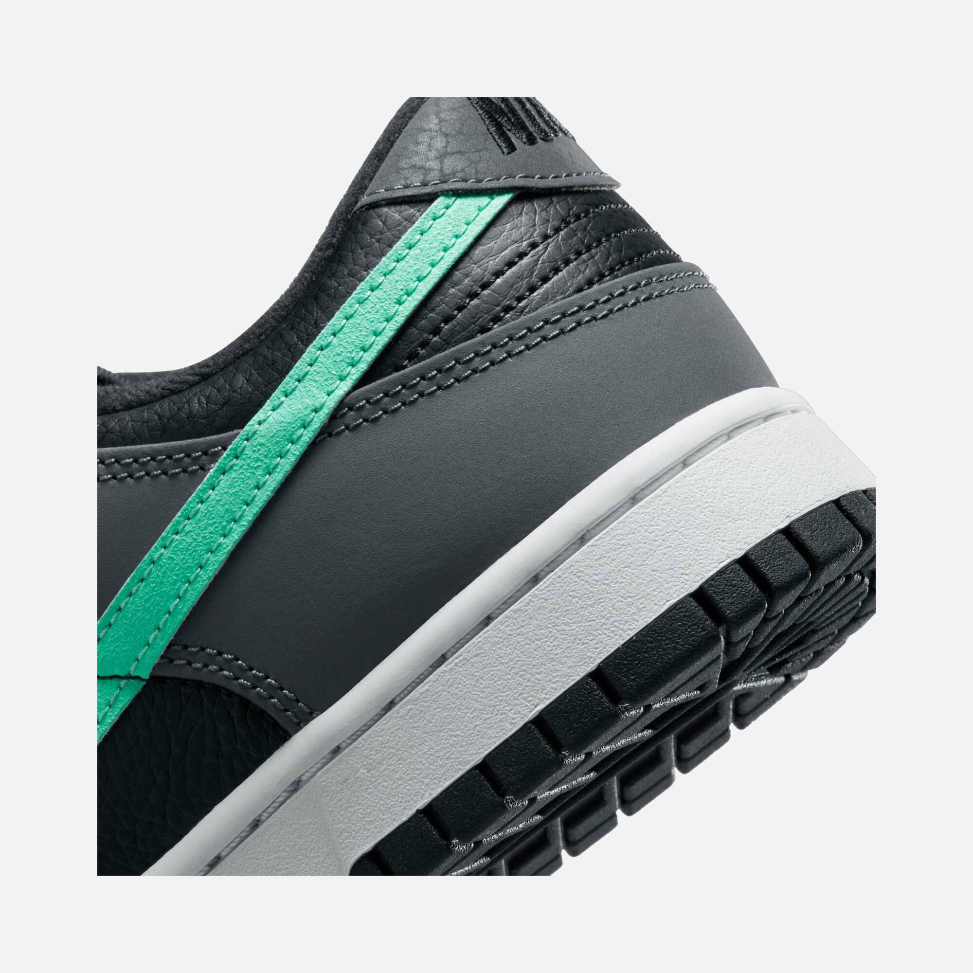 Nike Dunk Low Retro HO22 Erkek Spor Ayakkabı