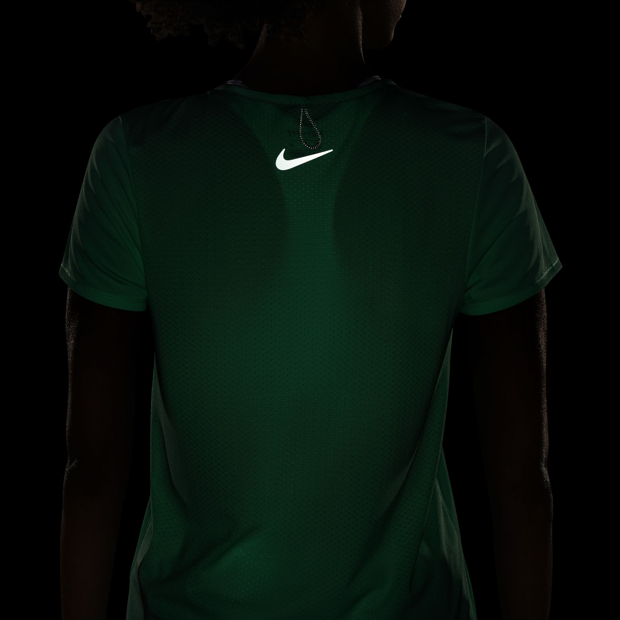 Nike Miler Run Division Short-Sleeve Running Kadın Tişört