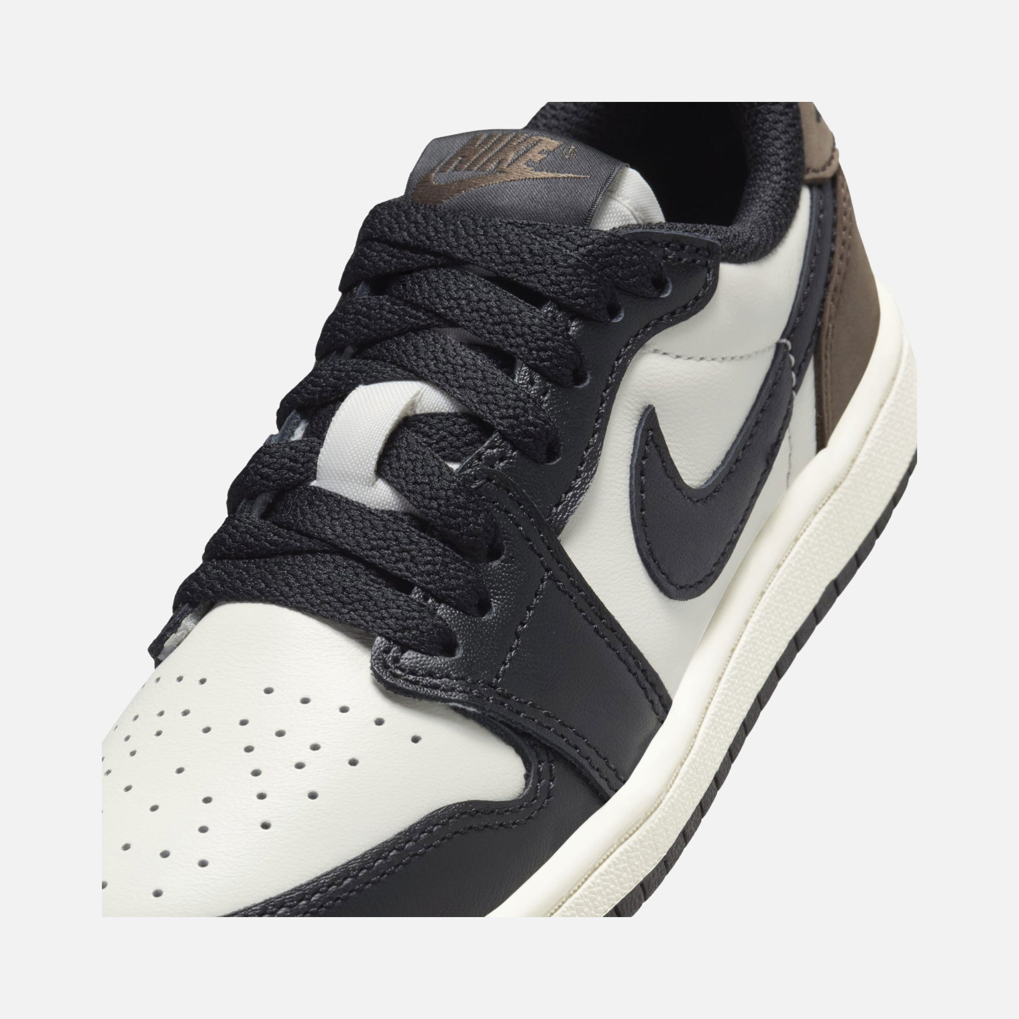 Nike Jordan 1 Retro Low OG ''Metallic Silver Leather Version'' (PS) Çocuk Spor Ayakkabı