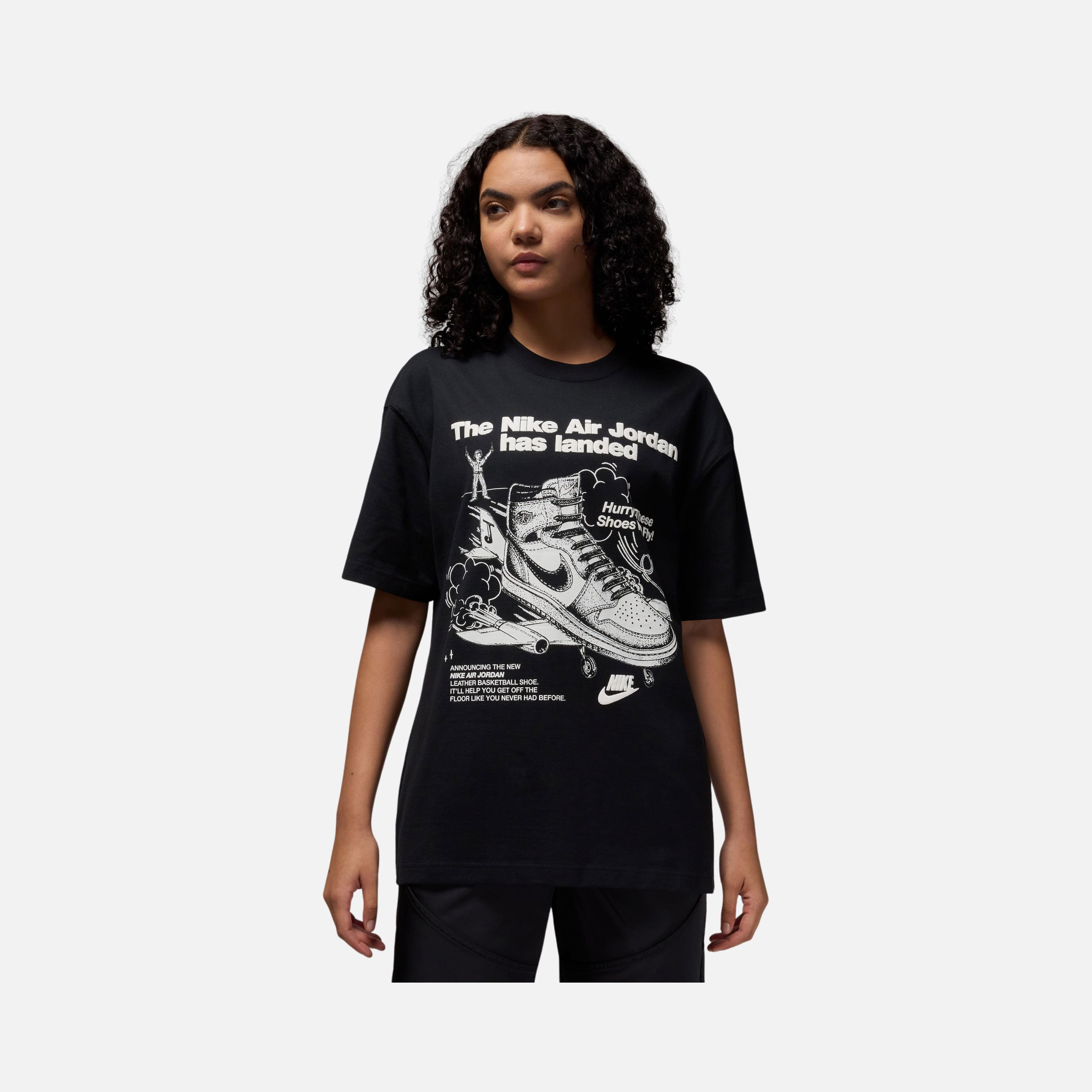 Nike Jordan Brand Sneaker Graphic Oversized Short-Sleeve Kadın Tişört