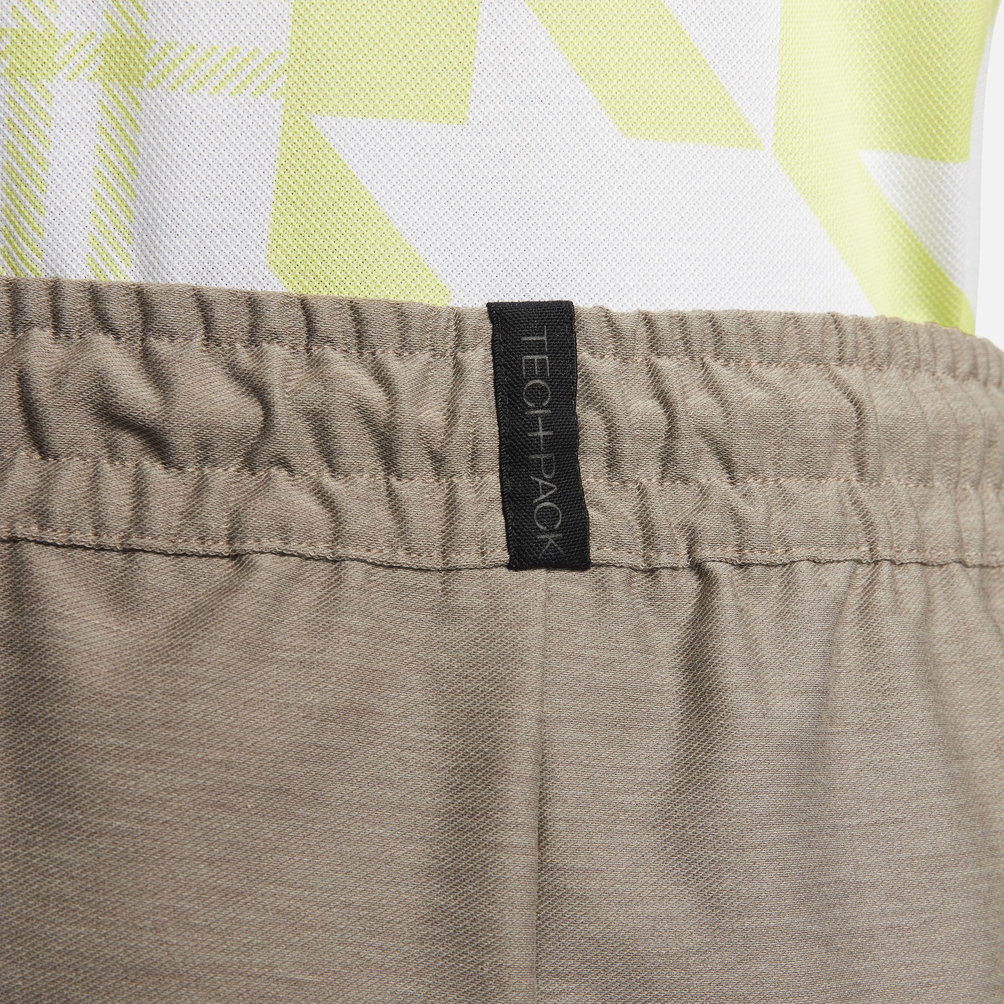 Nike Sportswear Dri-Fit Tech Pack Unlined Track Erkek Eşofman Altı