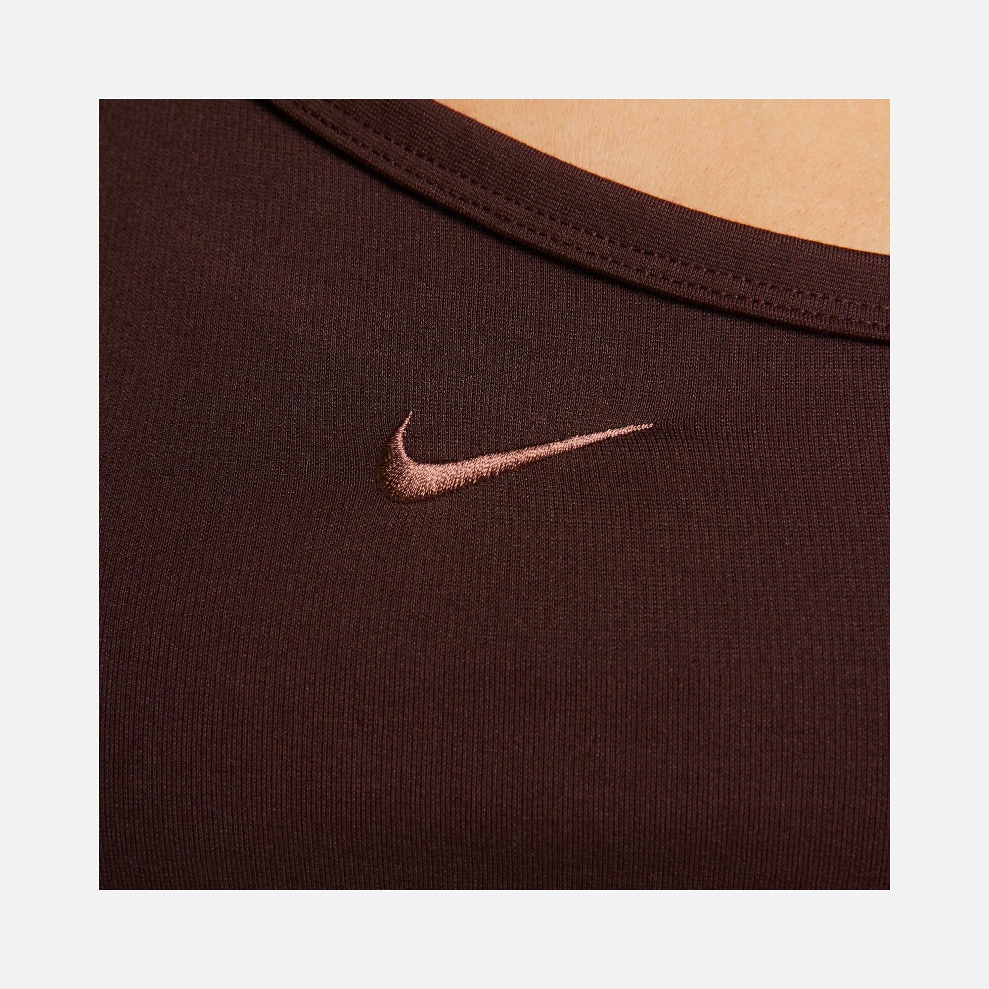 Nike Sportswear Everyday Modern Asymmetrical Crop Kadın Atlet