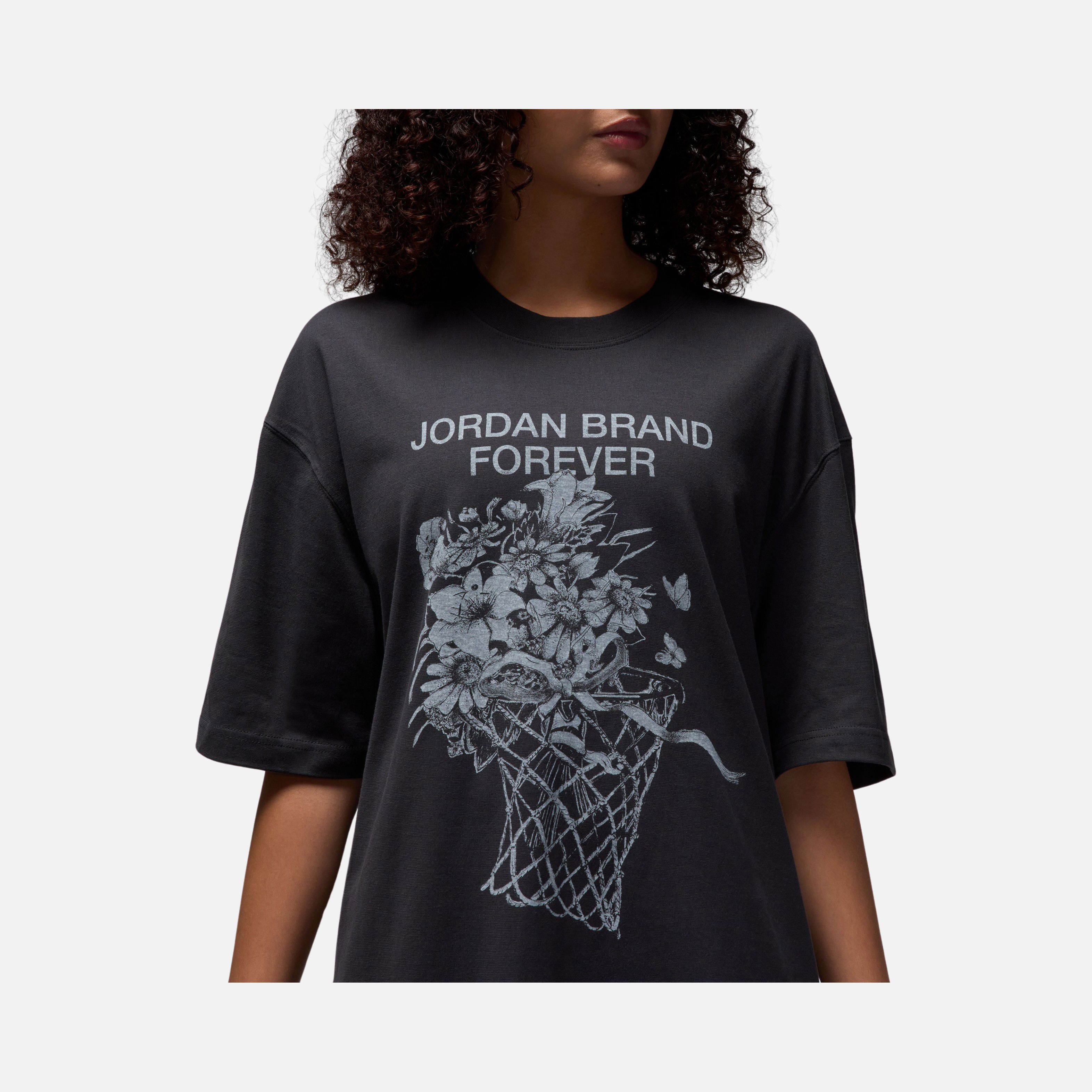 Nike Jordan Oversized Graphic FW24 Short-Sleeve Kadın Tişört
