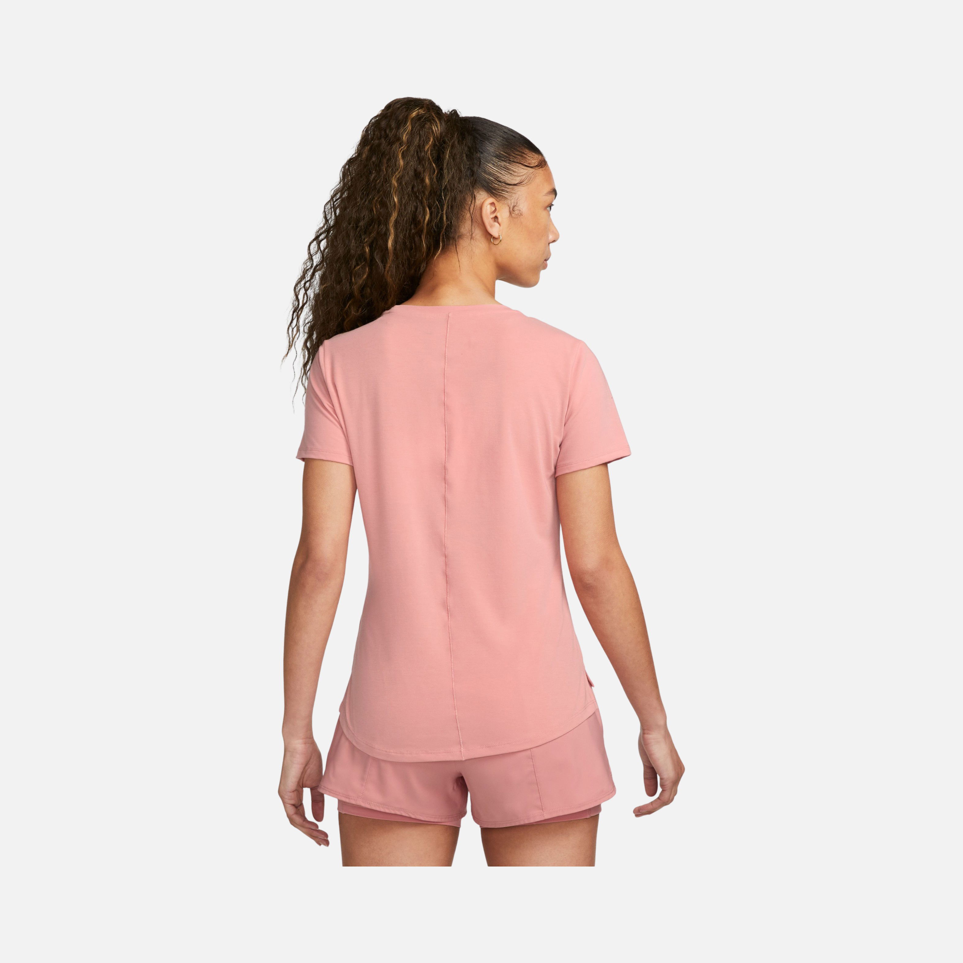 Nike Dri-Fit One Luxe Standard Fit Short-Sleeve Kadın Tişört