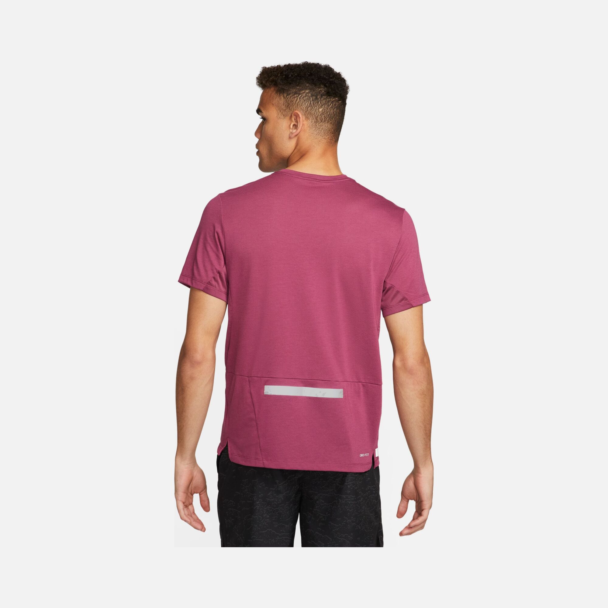 Nike Dri-Fit Run Division Rise 365 Running Short-Sleeve Erkek Tişört