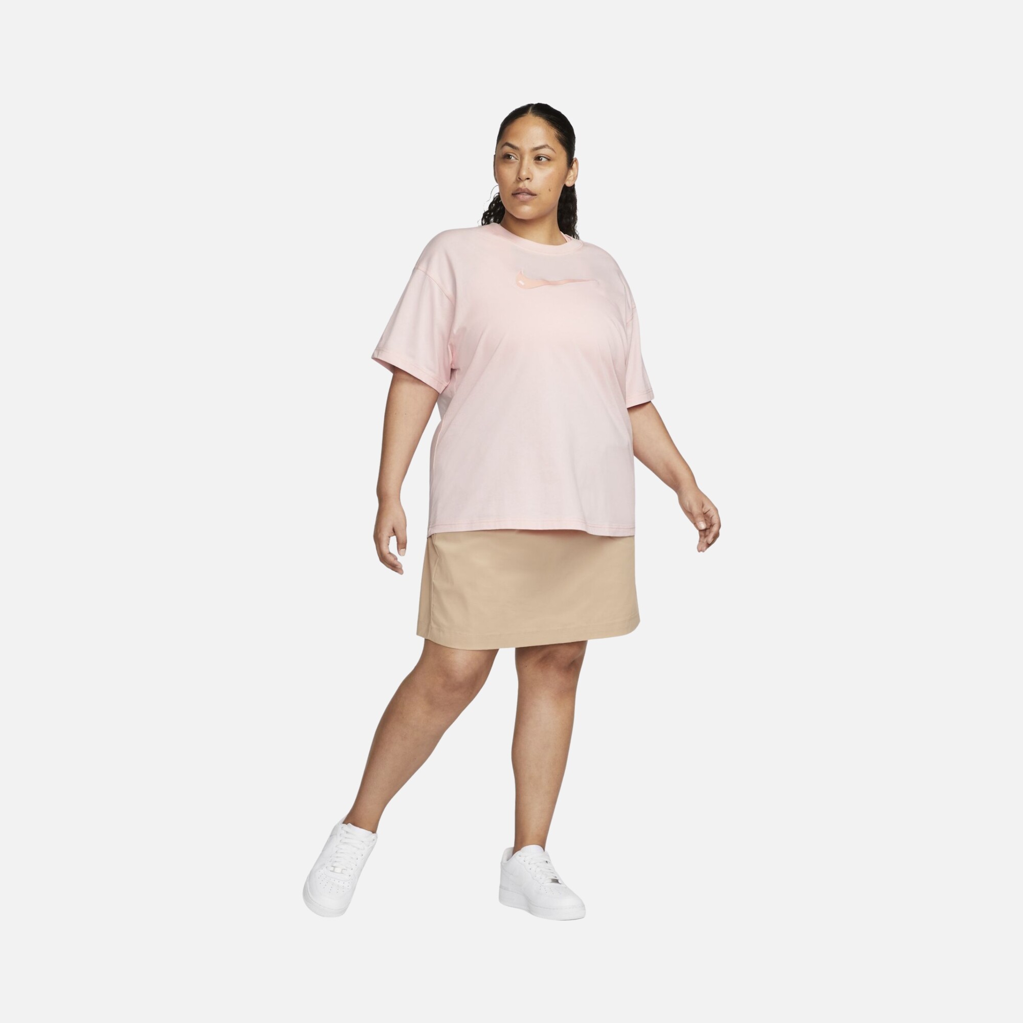 Nike Sportswear Swoosh Short-Sleeve (Plus-Size) Kadın Tişört
