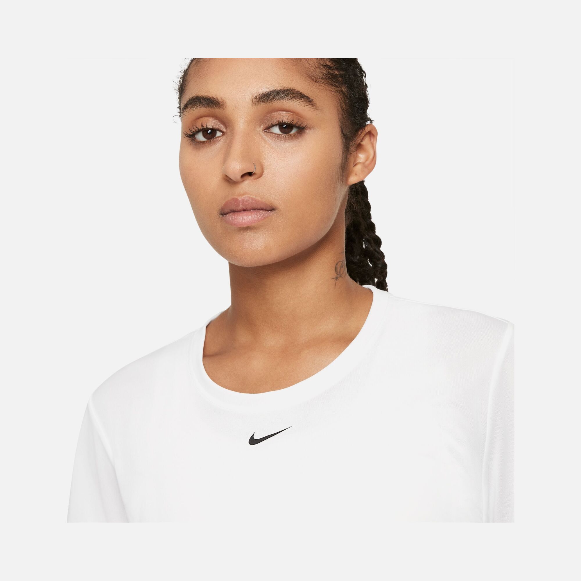 Nike Dri-Fit One Standard-Fit Short Sleeve Kadın Tişört