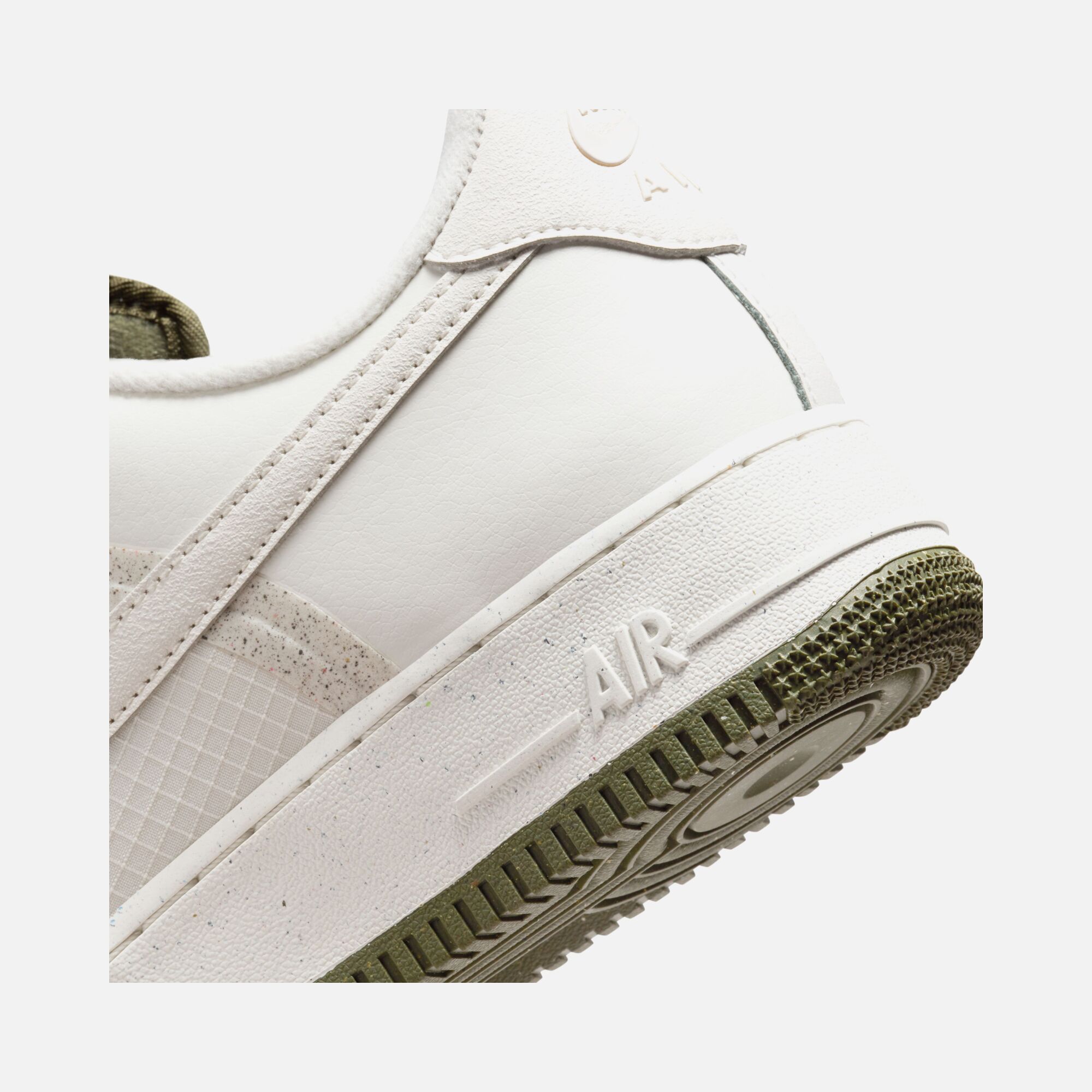 Nike Air Force 1 '07 LV8 HO23 Erkek Spor Ayakkabı