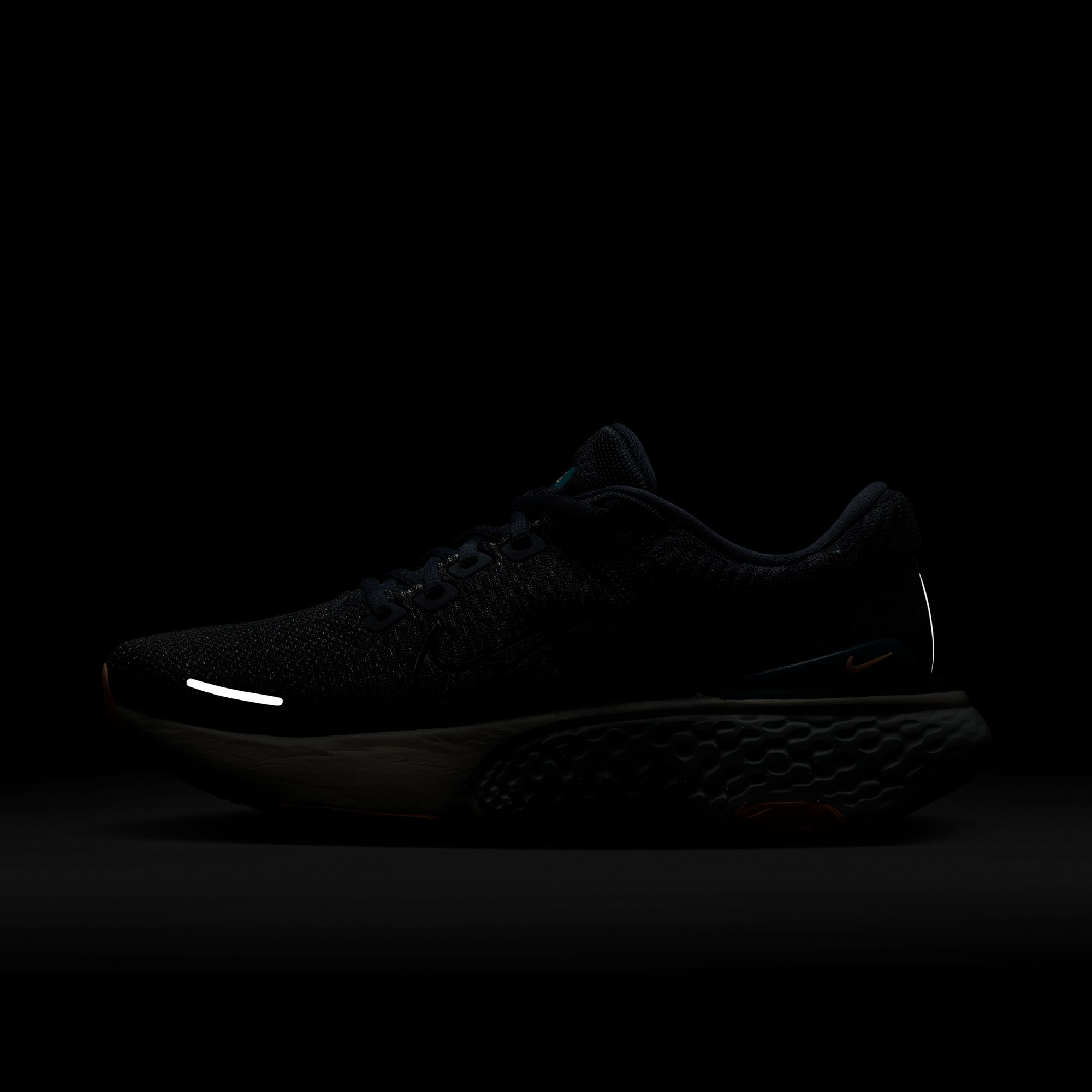 Nike ZoomX Invincible Run Flyknit 2 Road Running Erkek Spor Ayakkabı