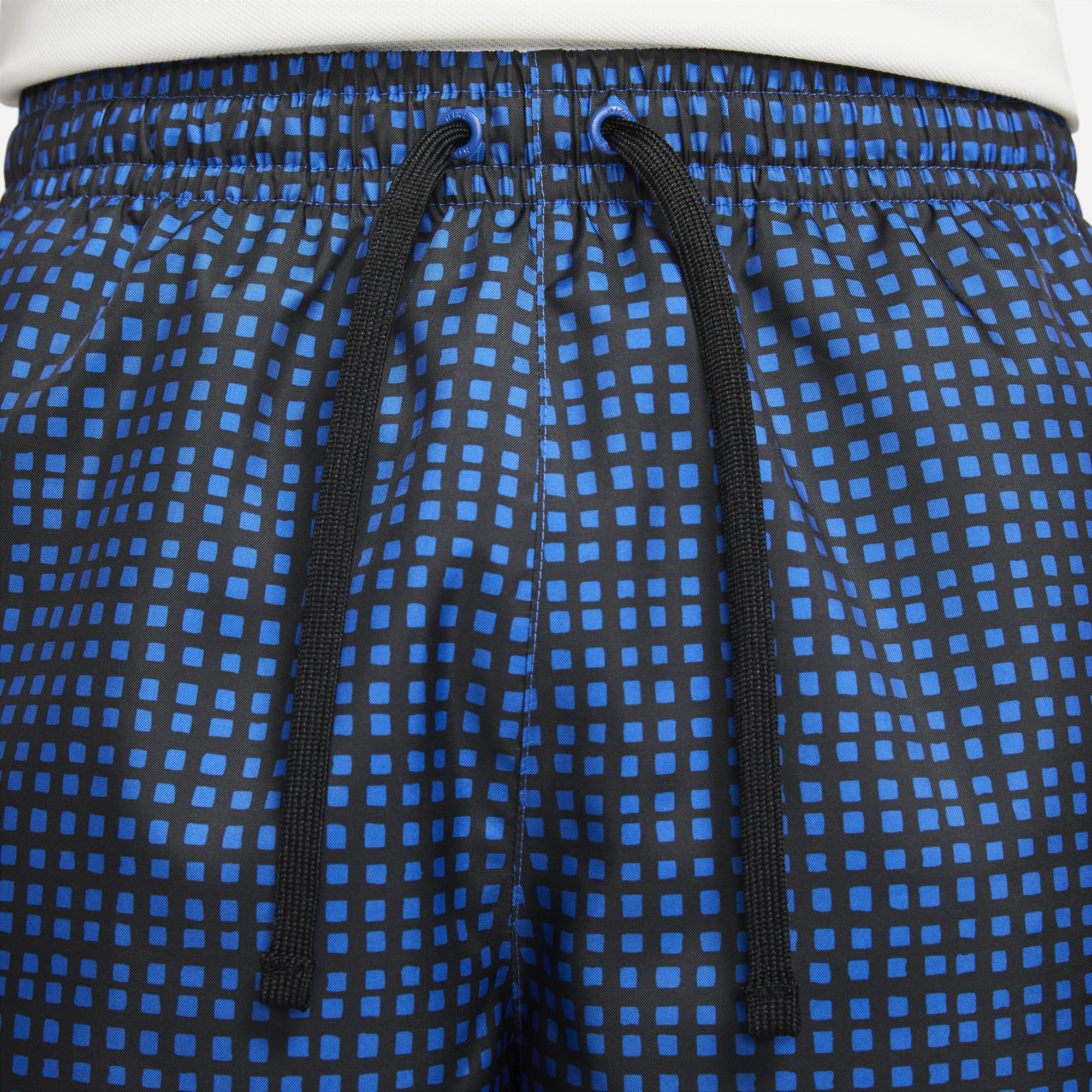 Nike Sportswear City Edition Woven Flow Erkek Şort