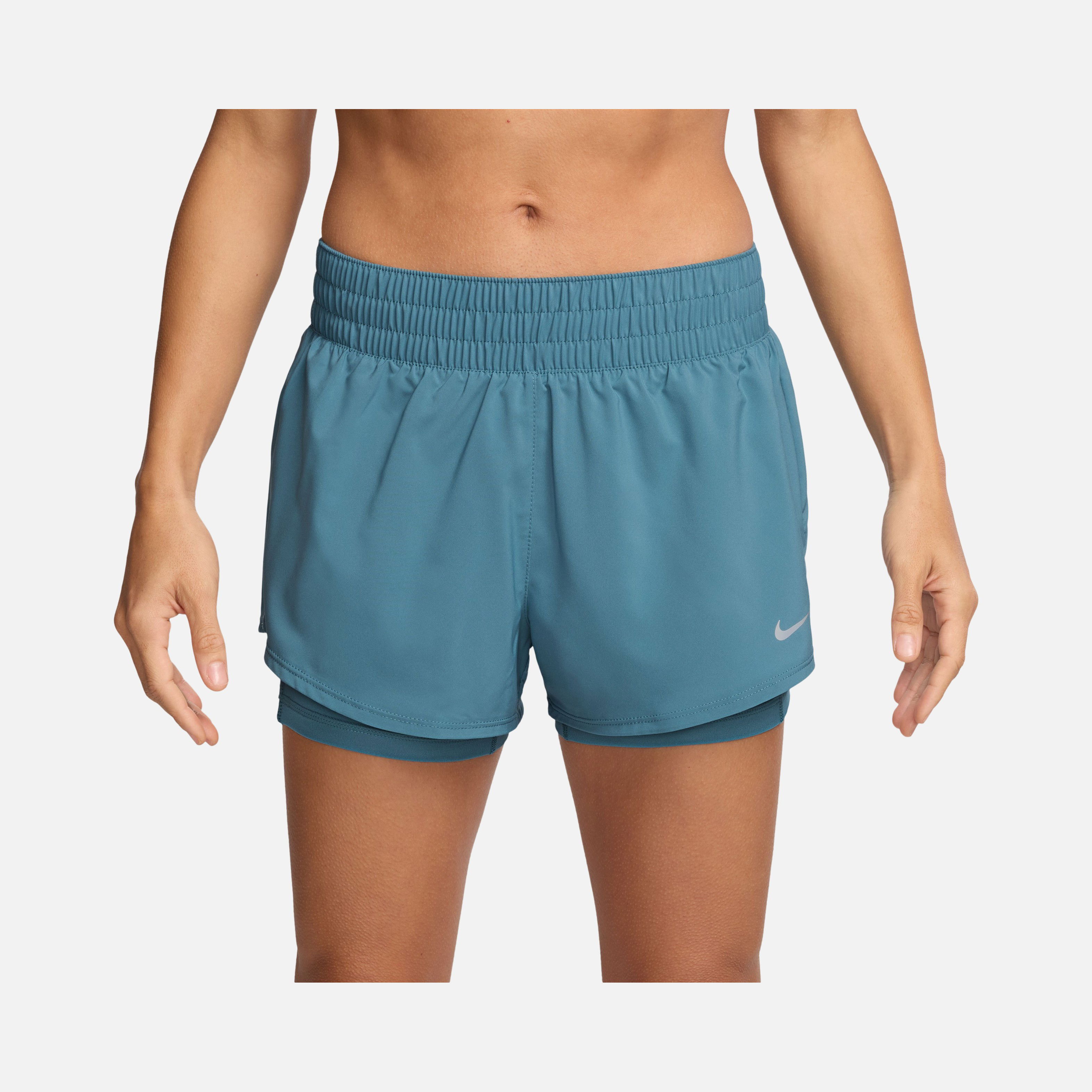 Nike One Dri-Fit Mid-Rise 8cm (approx.) 2-in-1 Training Kadın Şort