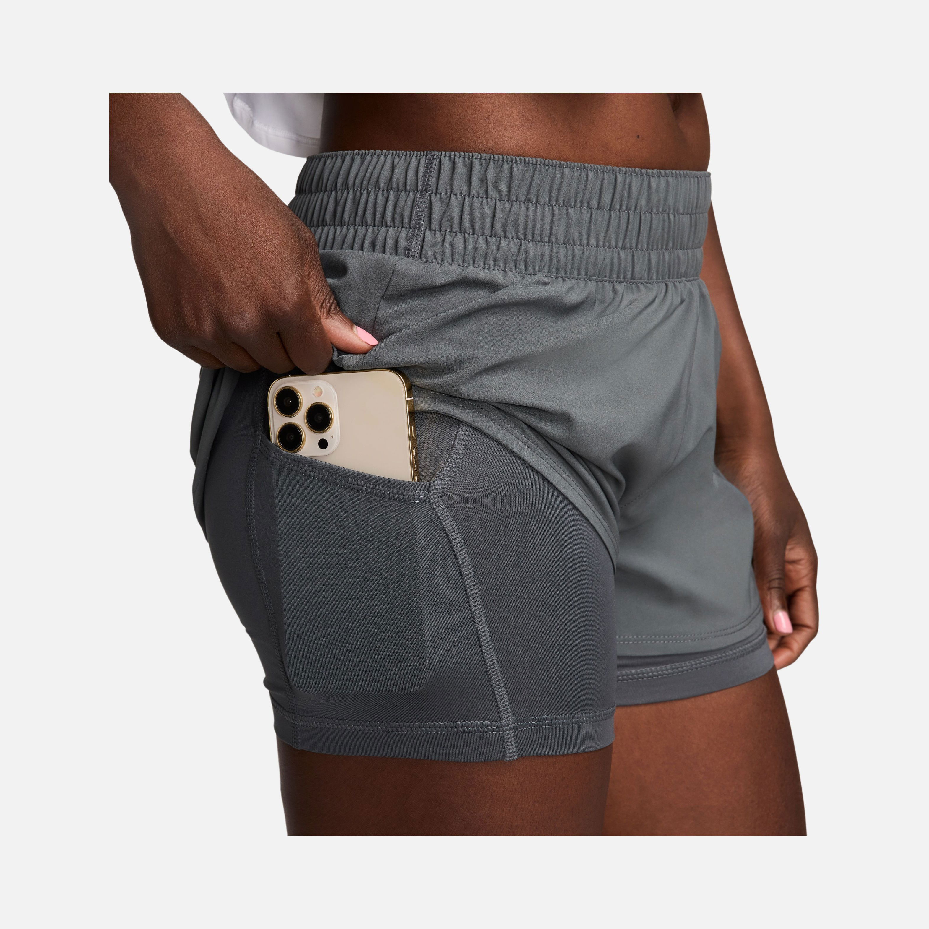 Nike One Dri-Fit Mid-Rise 8cm (approx.) 2-in-1 Training Kadın Şort