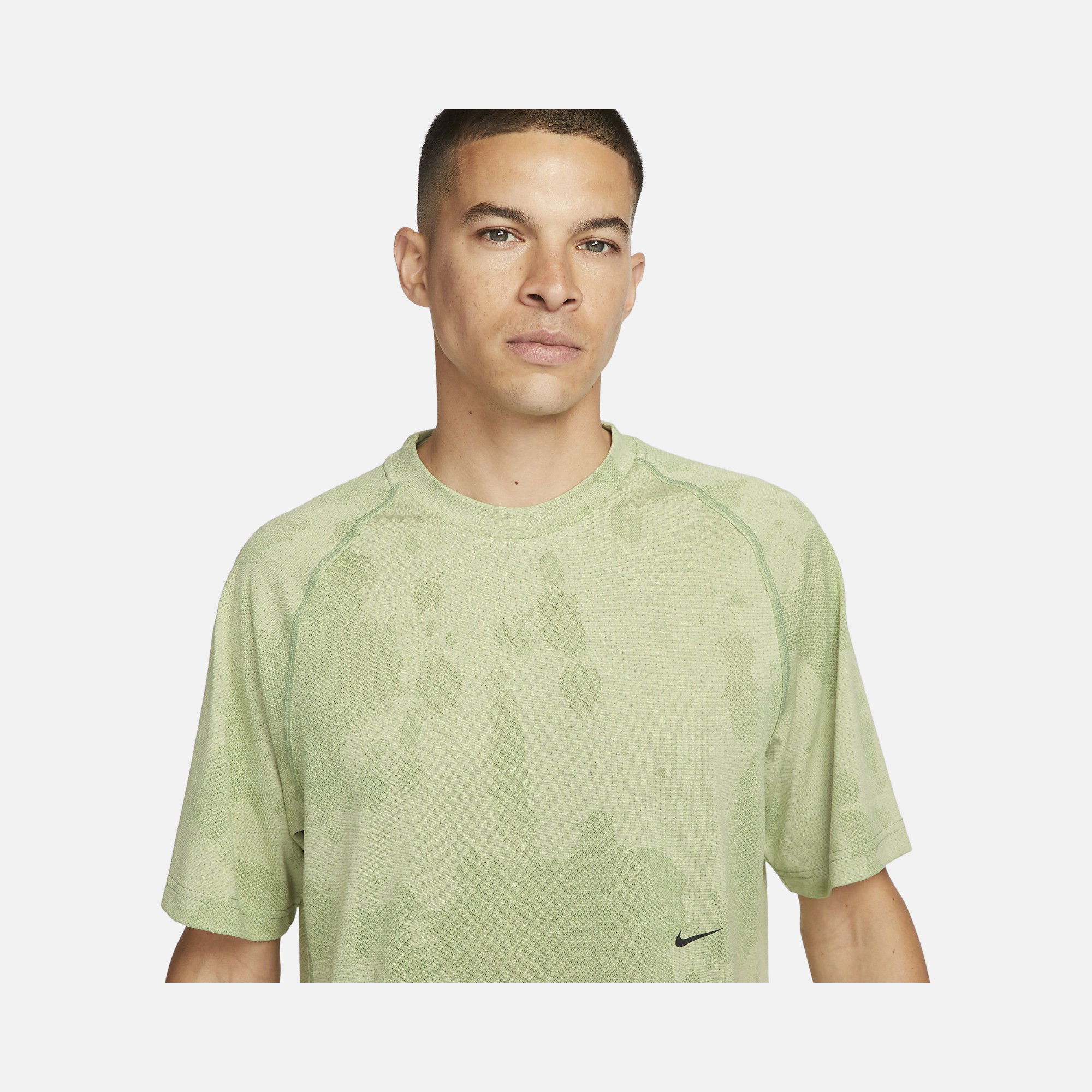 Nike Dri-Fit ADV Axis Performance System Engineered Training Short-Sleeve Erkek Tişört