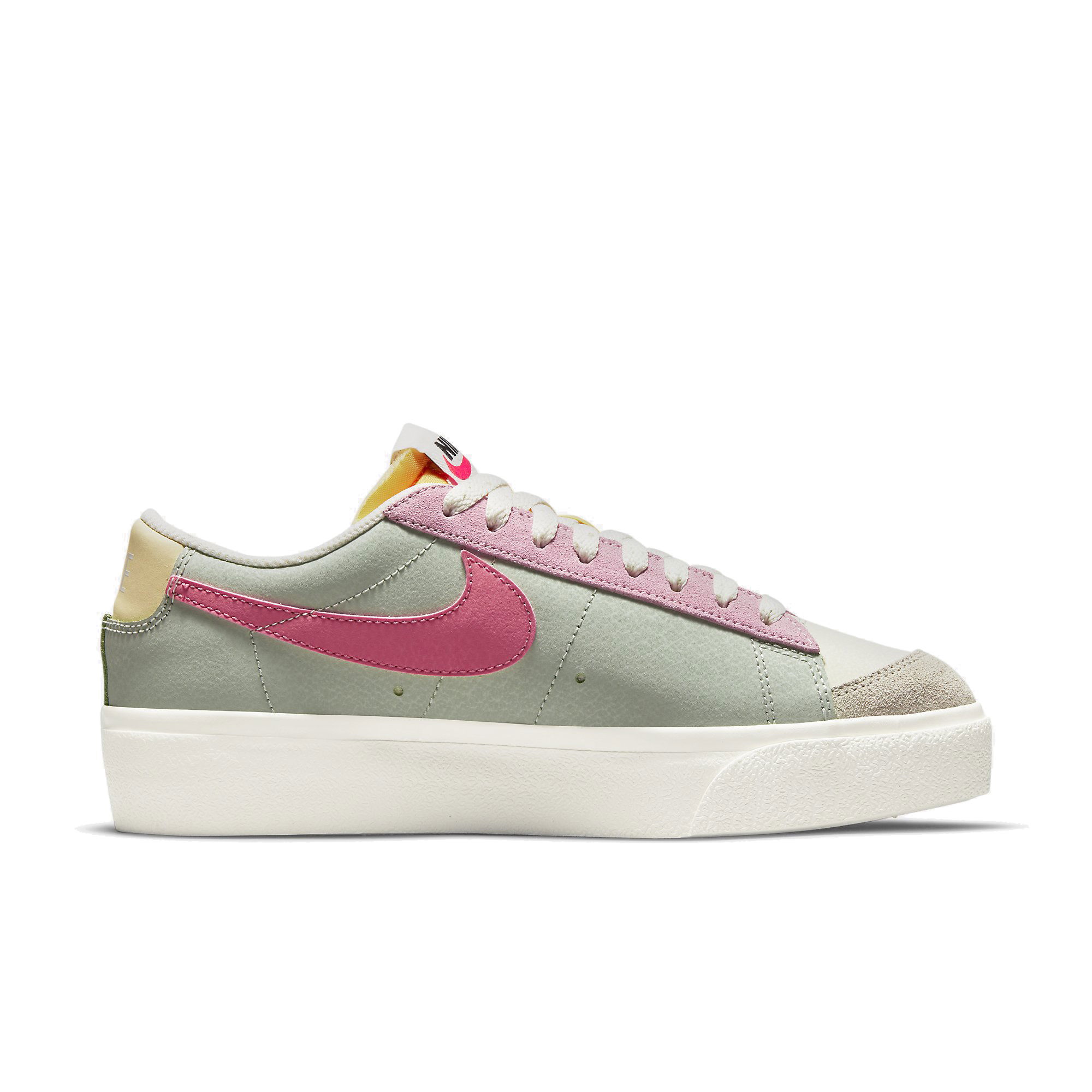 Nike Blazer Low Platform CO Kadın Spor Ayakkabı