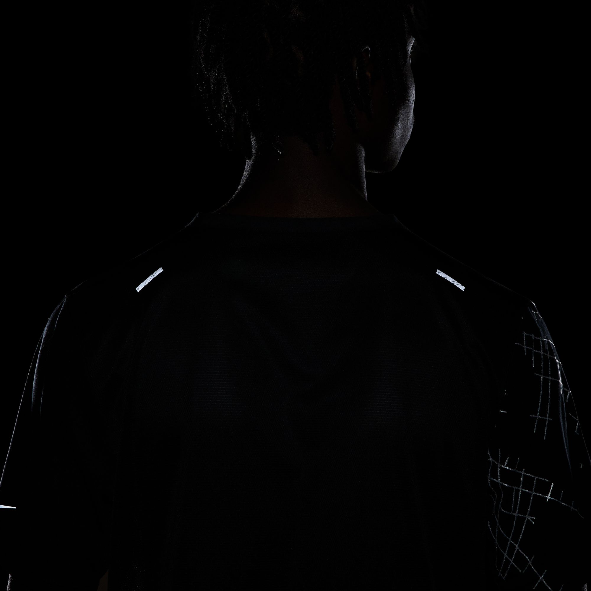 Nike Dri-Fit Run Division Rise 365 Flash Running Short-Sleeve Erkek Tişört