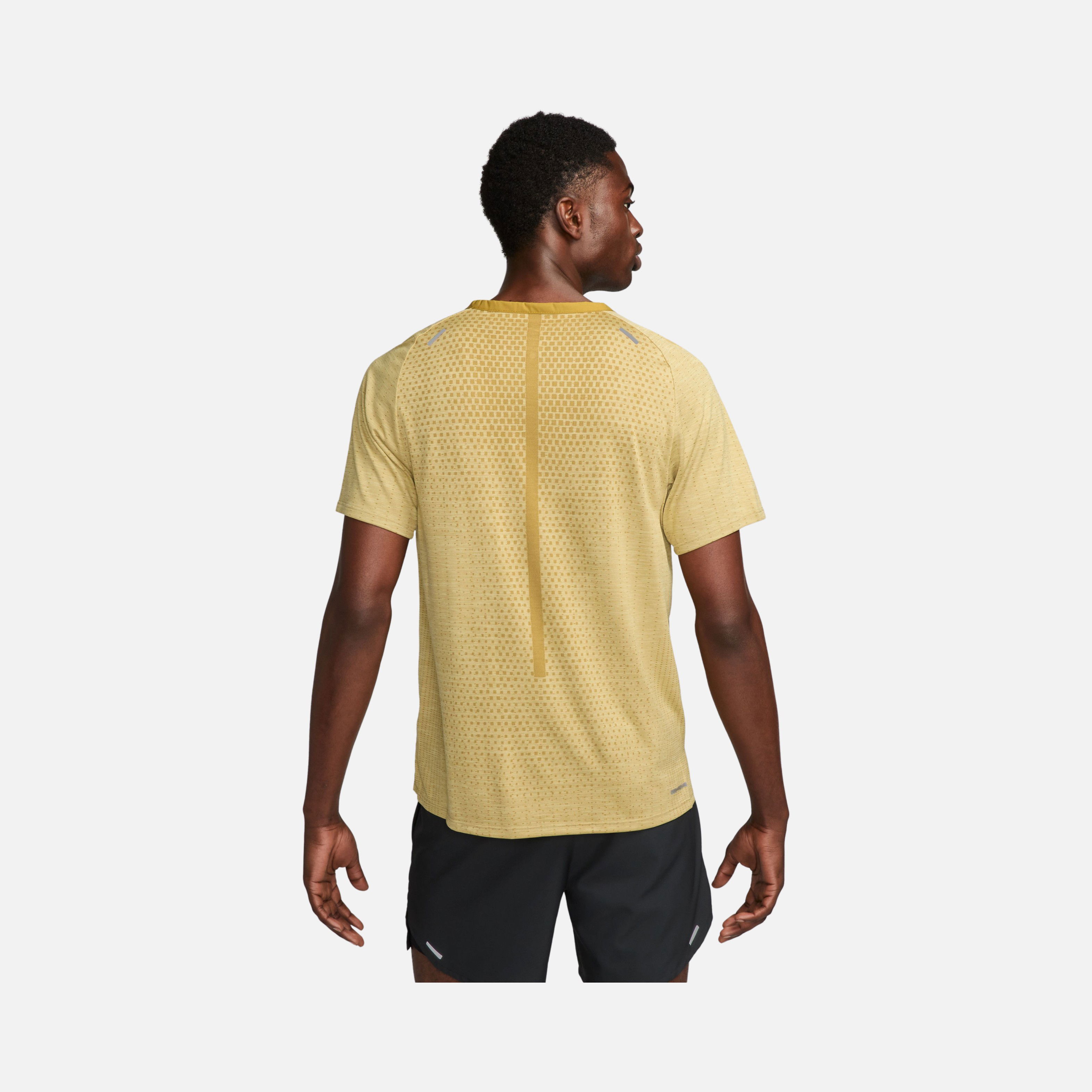 Nike Dri-Fit ADV TechKnit Ultra Running Short-Sleeve Erkek Tişört