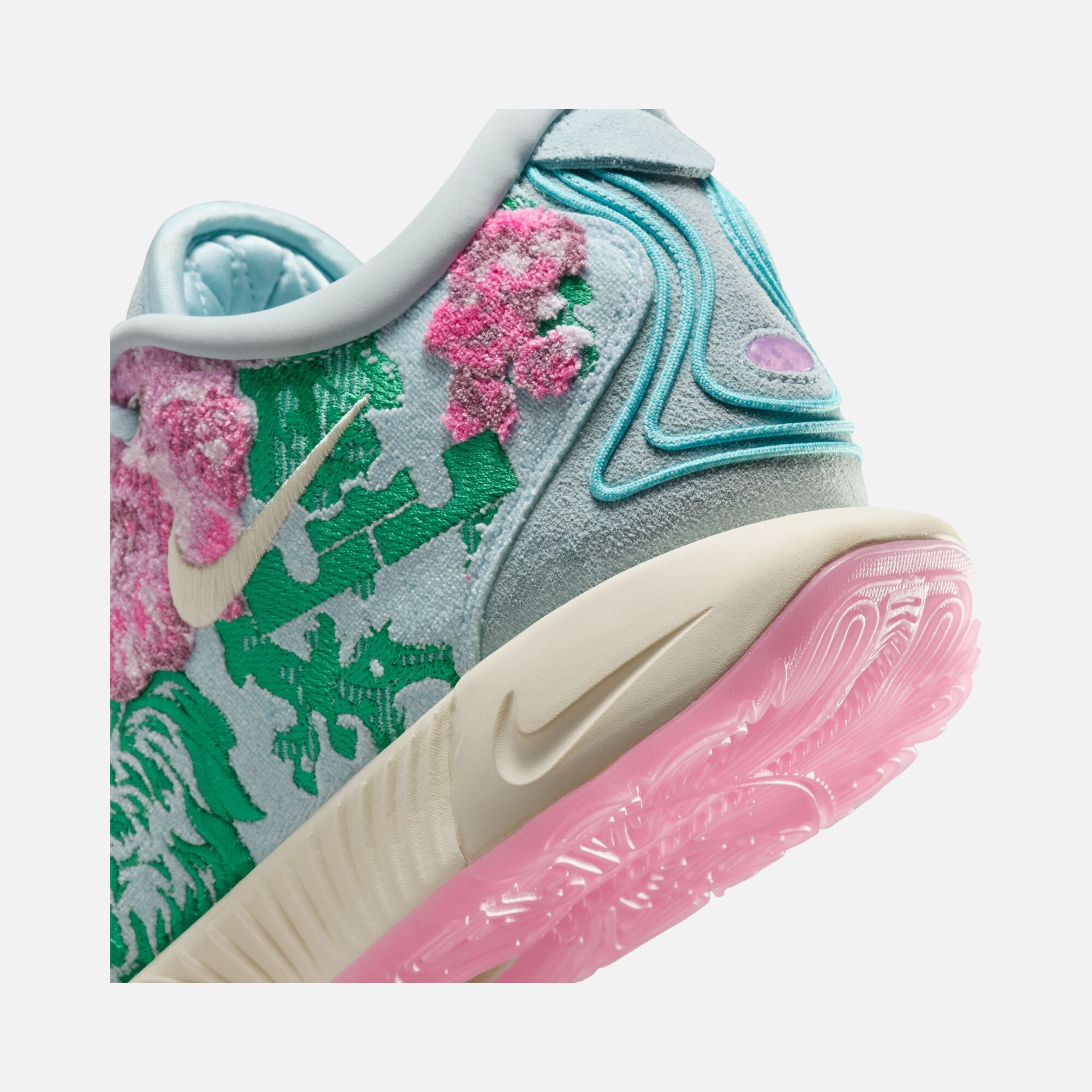 Nike LeBron James XXI Premium ''Florals and Exclusive LeBron Details All-over'' Erkek Basketbol Ayakkabısı