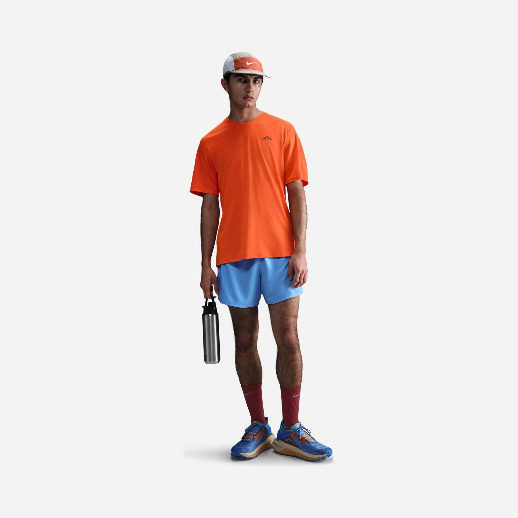 Nike Dri-Fit ADV Solar Chase Trail Running Short-Sleeve Erkek Tişört