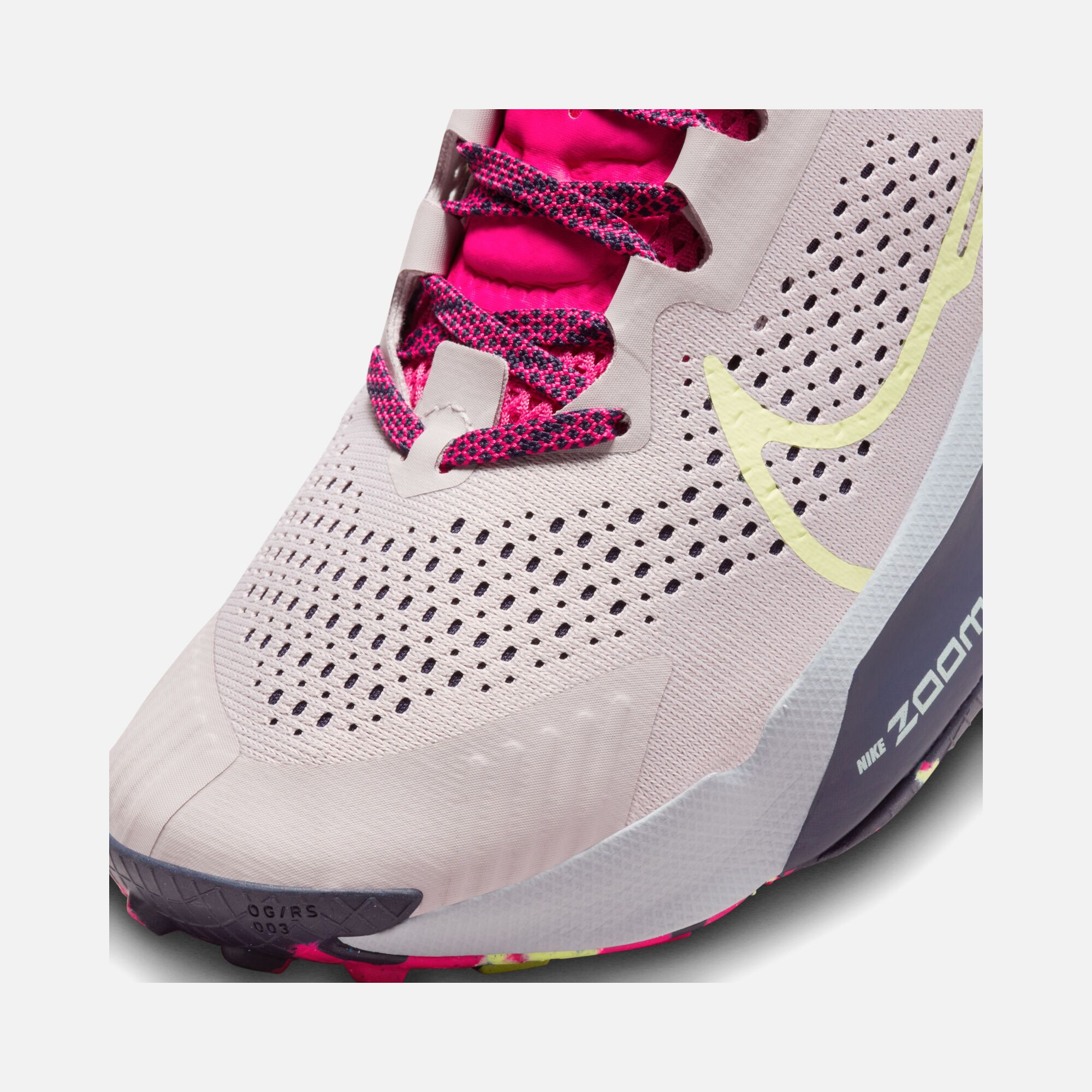 Nike ZoomX Zegama Trail-Running Kadın Spor Ayakkabı