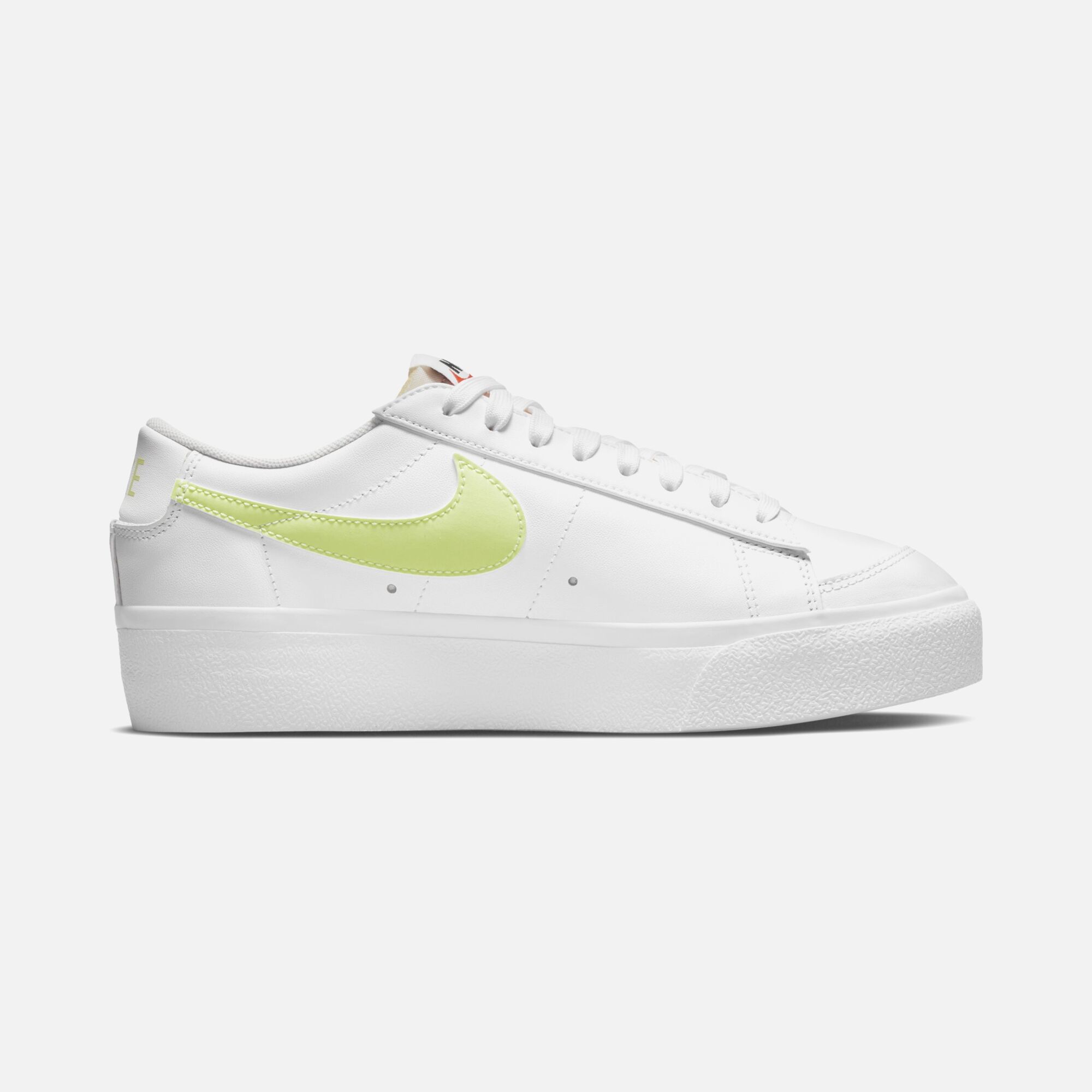 Nike Blazer Low Platform Kadın Spor Ayakkabı