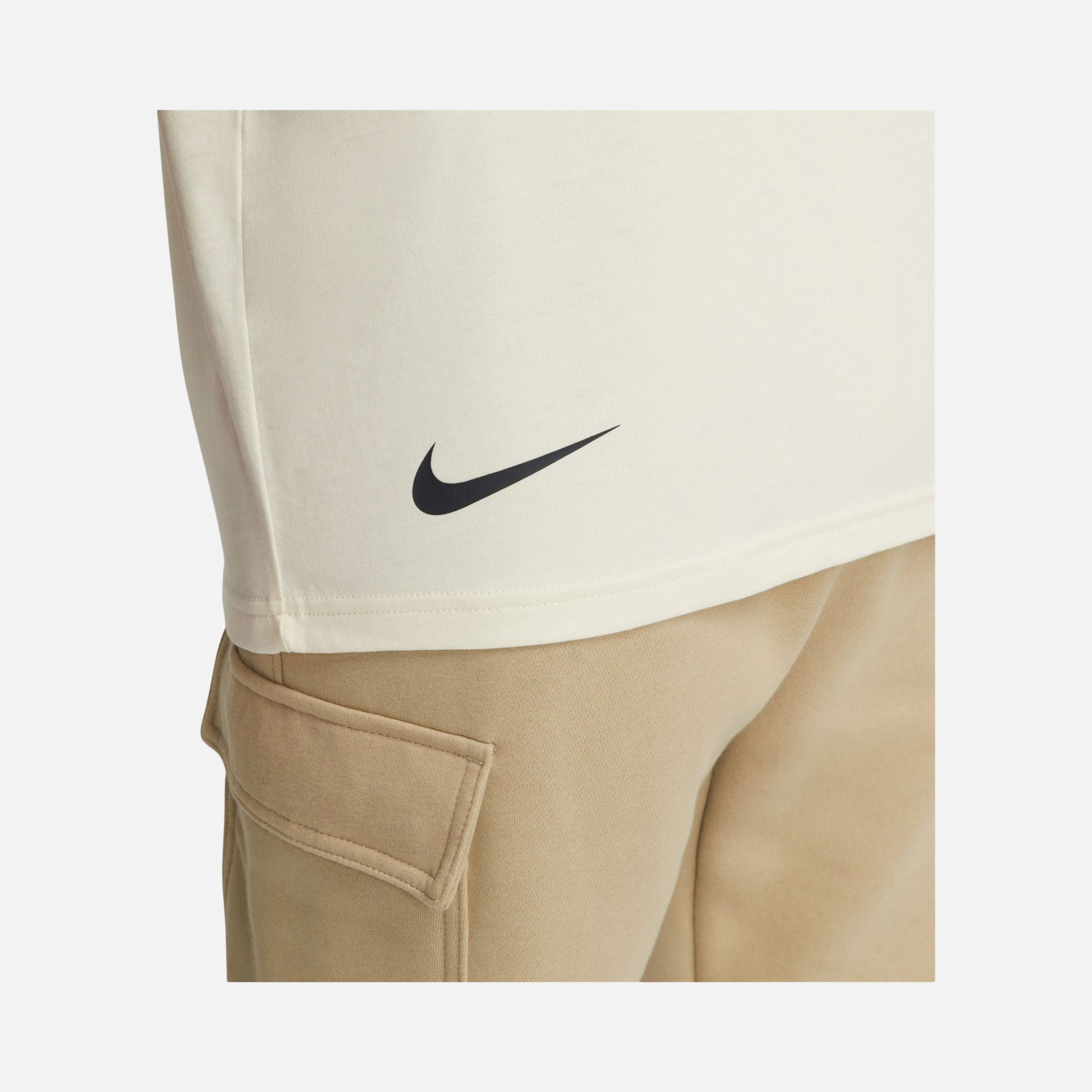 Nike Sportswear Circa Graphic Short-Sleeve Erkek Tişört