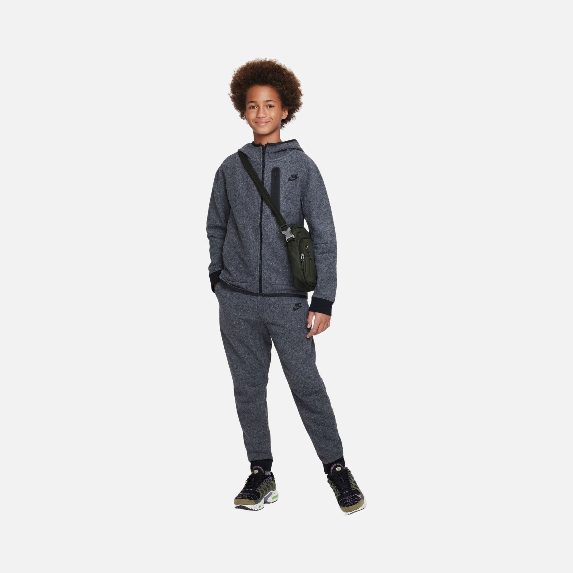 Nike Sportswear Tech Fleece Winterized Full-Zip Hoodie (Boys') Çocuk Sweatshirt