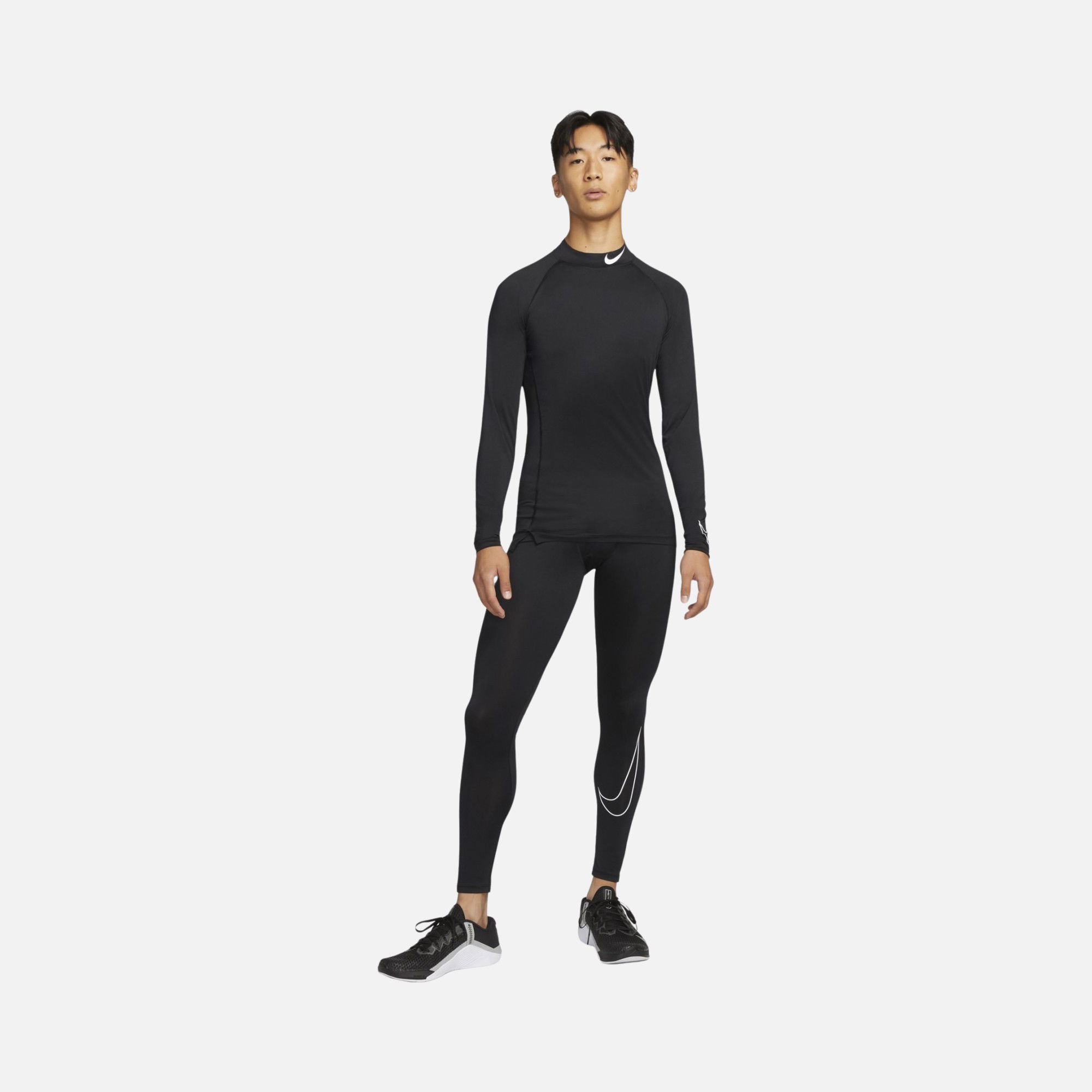 Nike Pro Dri-Fit Tight-Fit Long-Sleeve Erkek Tişört