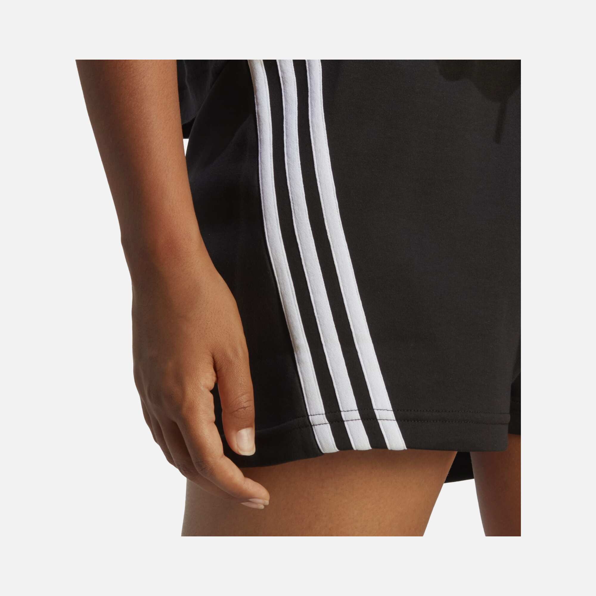 adidas Sportswear Future Icons 3-Stripes Kadın Şort