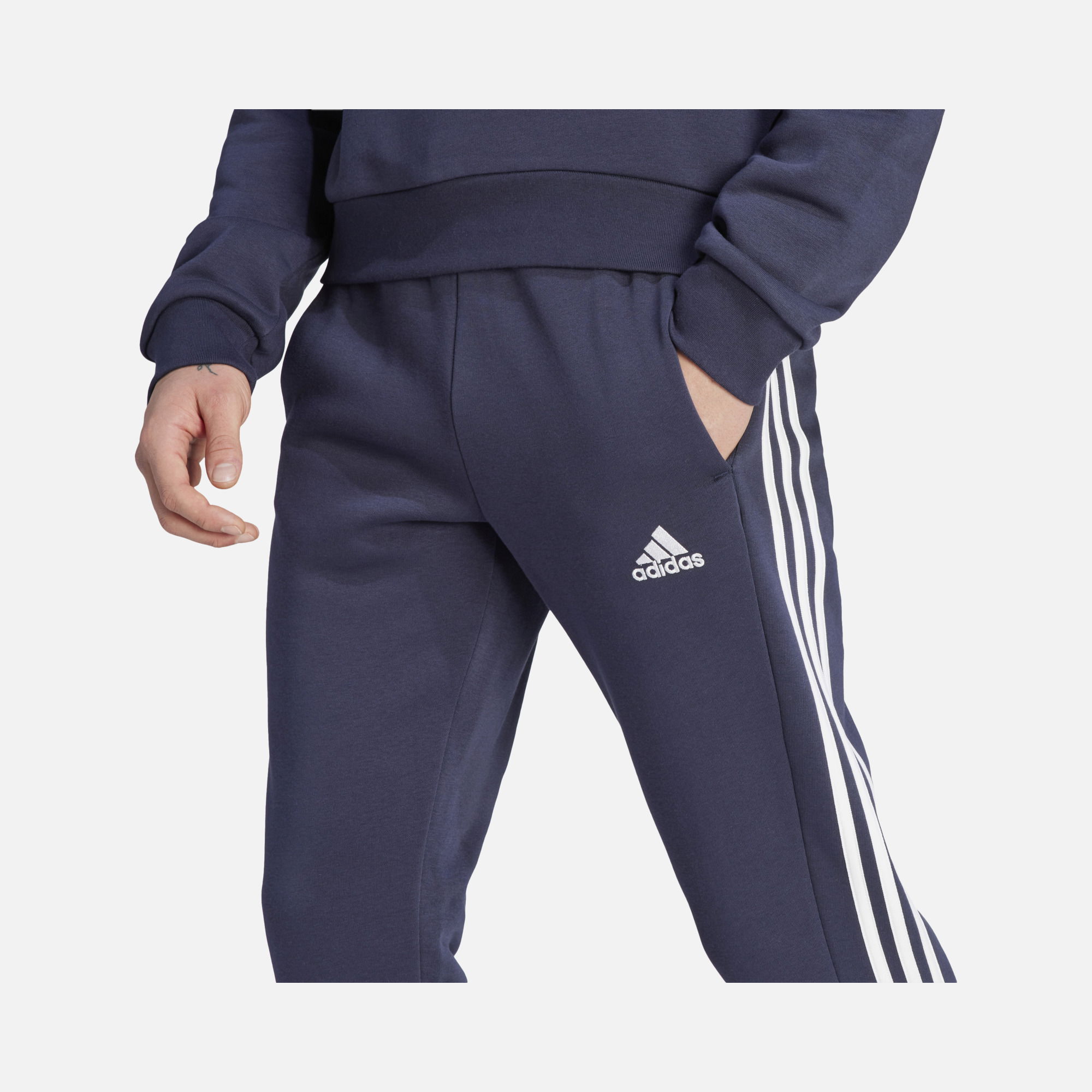 adidas Sportswear FW23 Essentials Fleece 3-Stripes Tapered Cuff Erkek Eşofman Altı