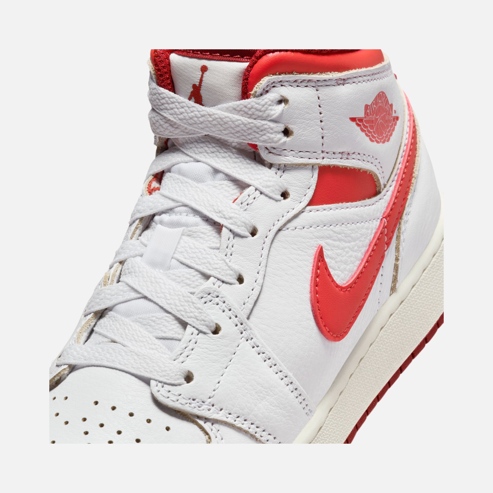 Nike Air Jordan 1 Mid SE ''White Dune Red'' (GS) Spor Ayakkabı