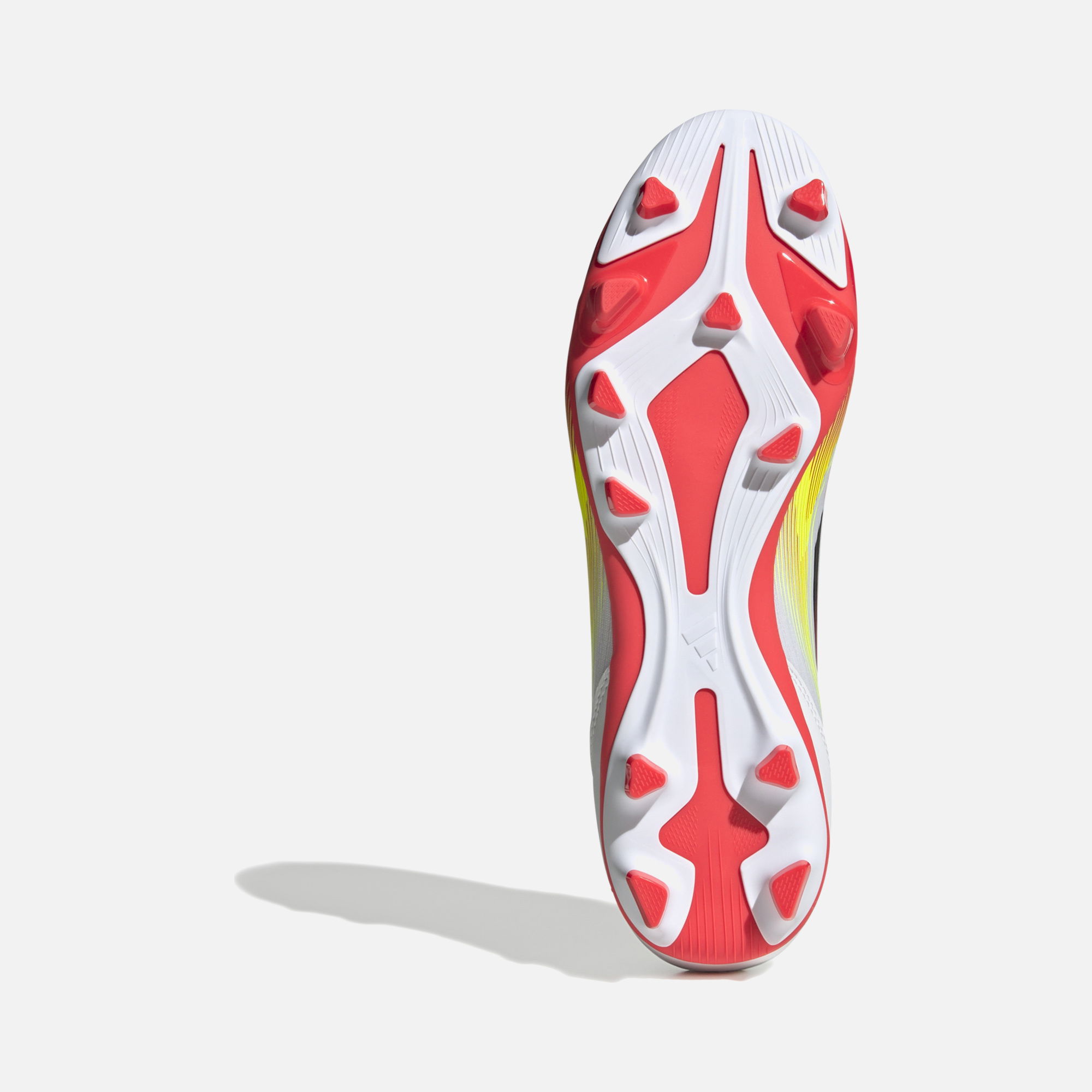 adidas F50 Club FG/MG Multi-Ground Low-Top Erkek Krampon