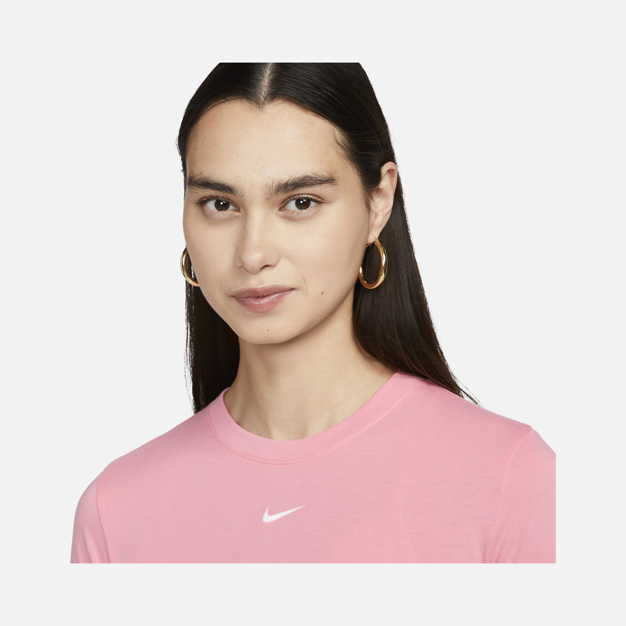 Nike Sportswear Essential Slim-Fit Cropped Short-Sleeve Kadın Tişört