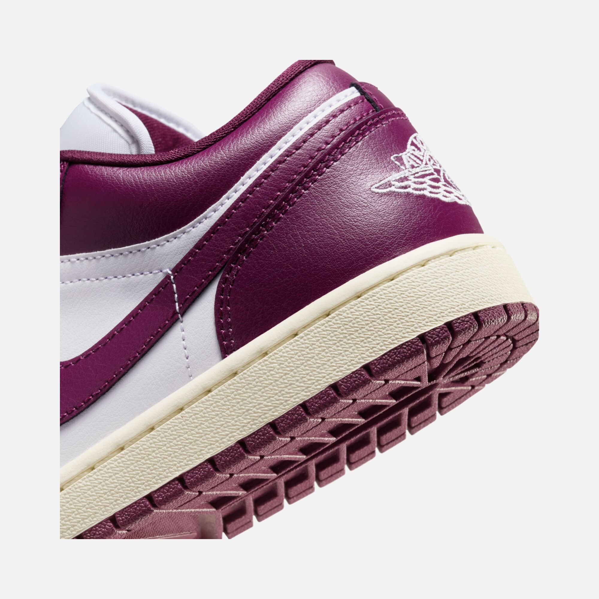 Nike Air Jordan 1 Low Kadın Spor Ayakkabı