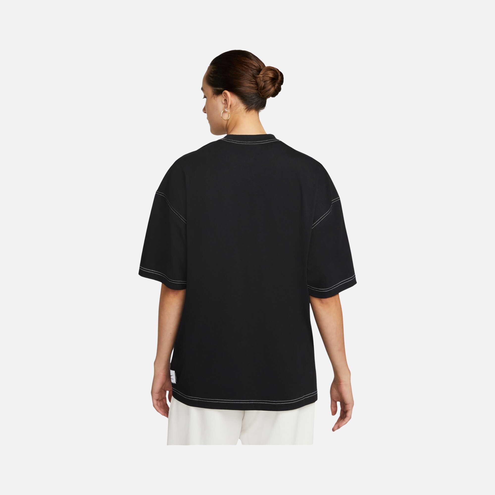Nike Sportswear Swoosh Wide Cut Short-Sleeve Kadın Tişört
