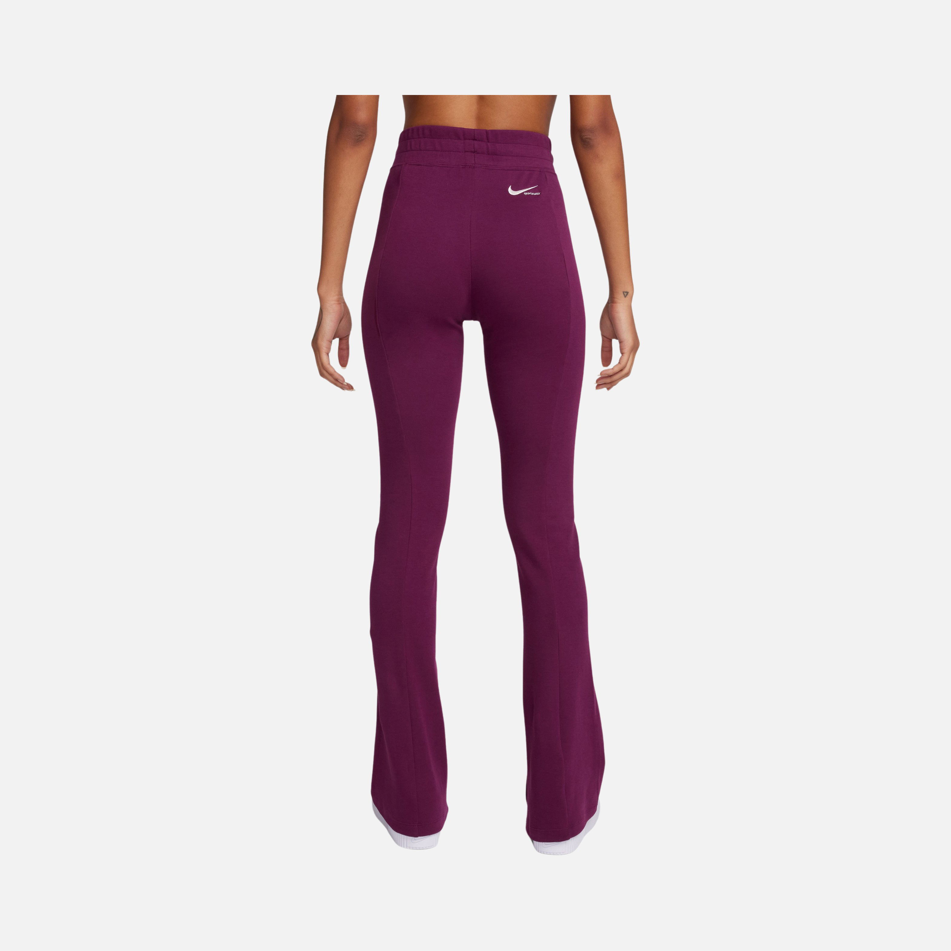 Nike Sportswear Collection Slit-Hem Kadın Pantolon