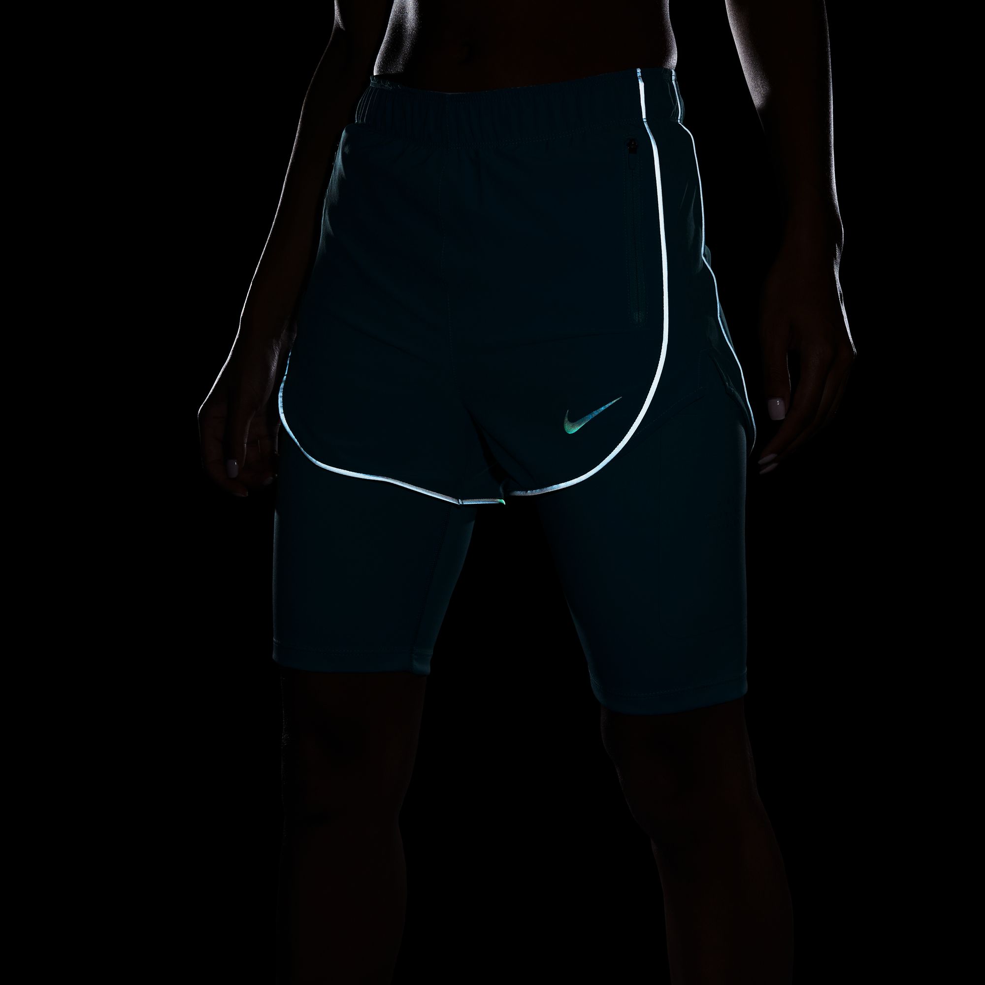 Nike Dri-Fit Run Division 2-in-1 Running Kadın Şort