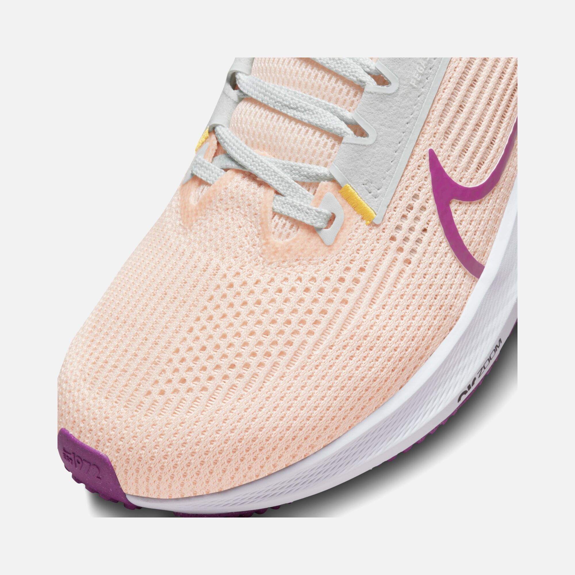 Nike Pegasus 40 Road Running Kadın Spor Ayakkabı
